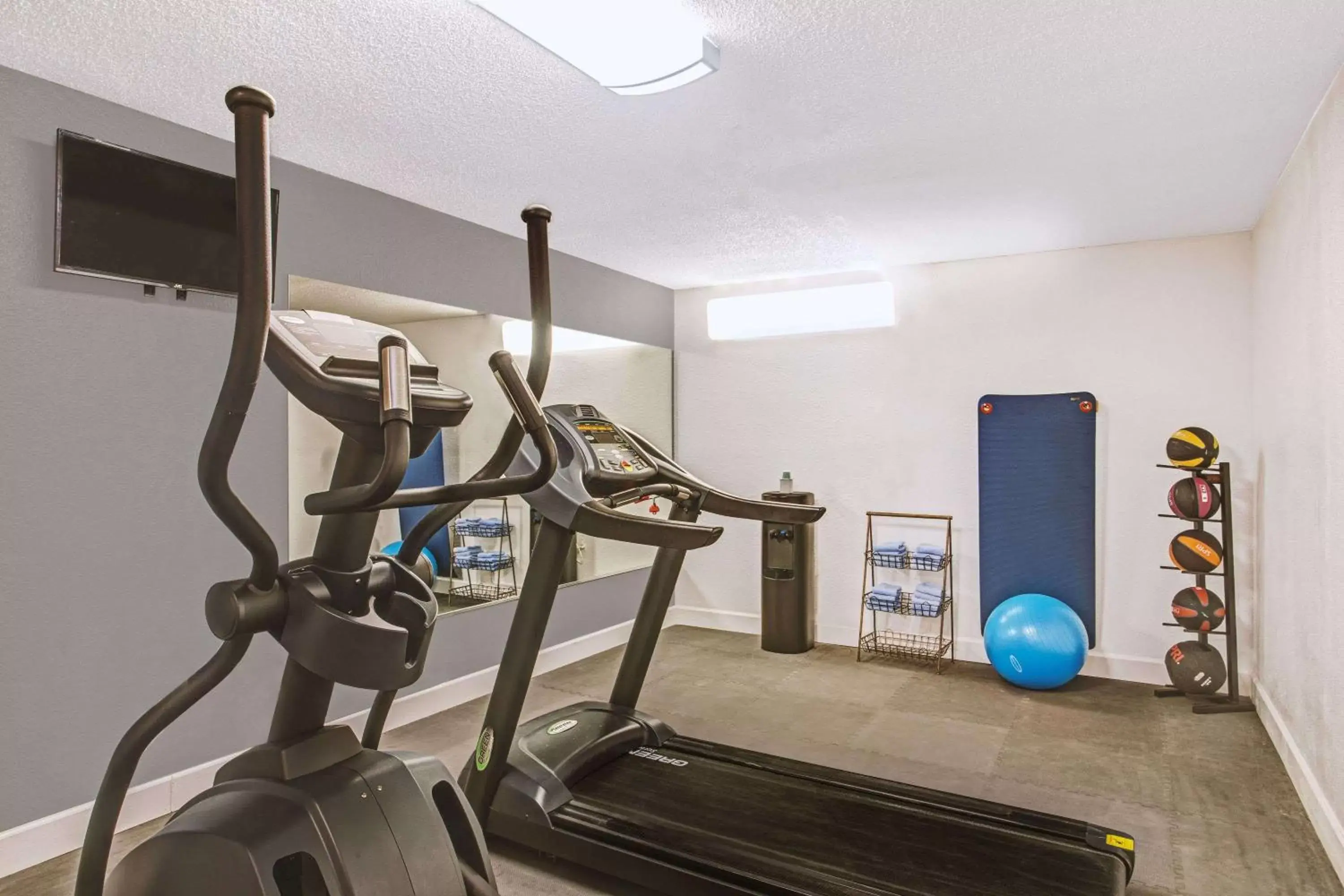 Fitness centre/facilities, Fitness Center/Facilities in Days Inn by Wyndham Wytheville