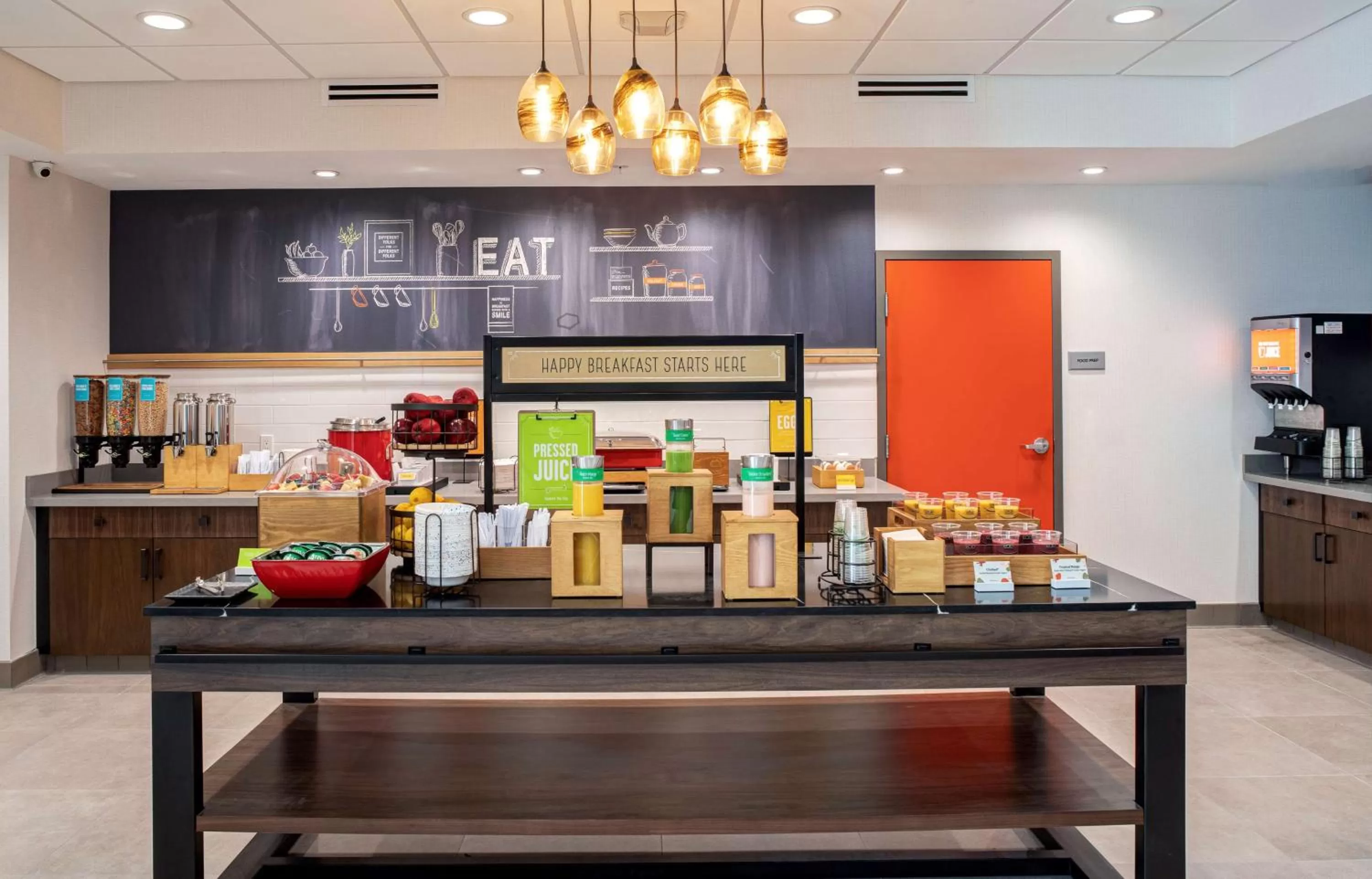 Breakfast in Hampton Inn & Suites Indio, Ca