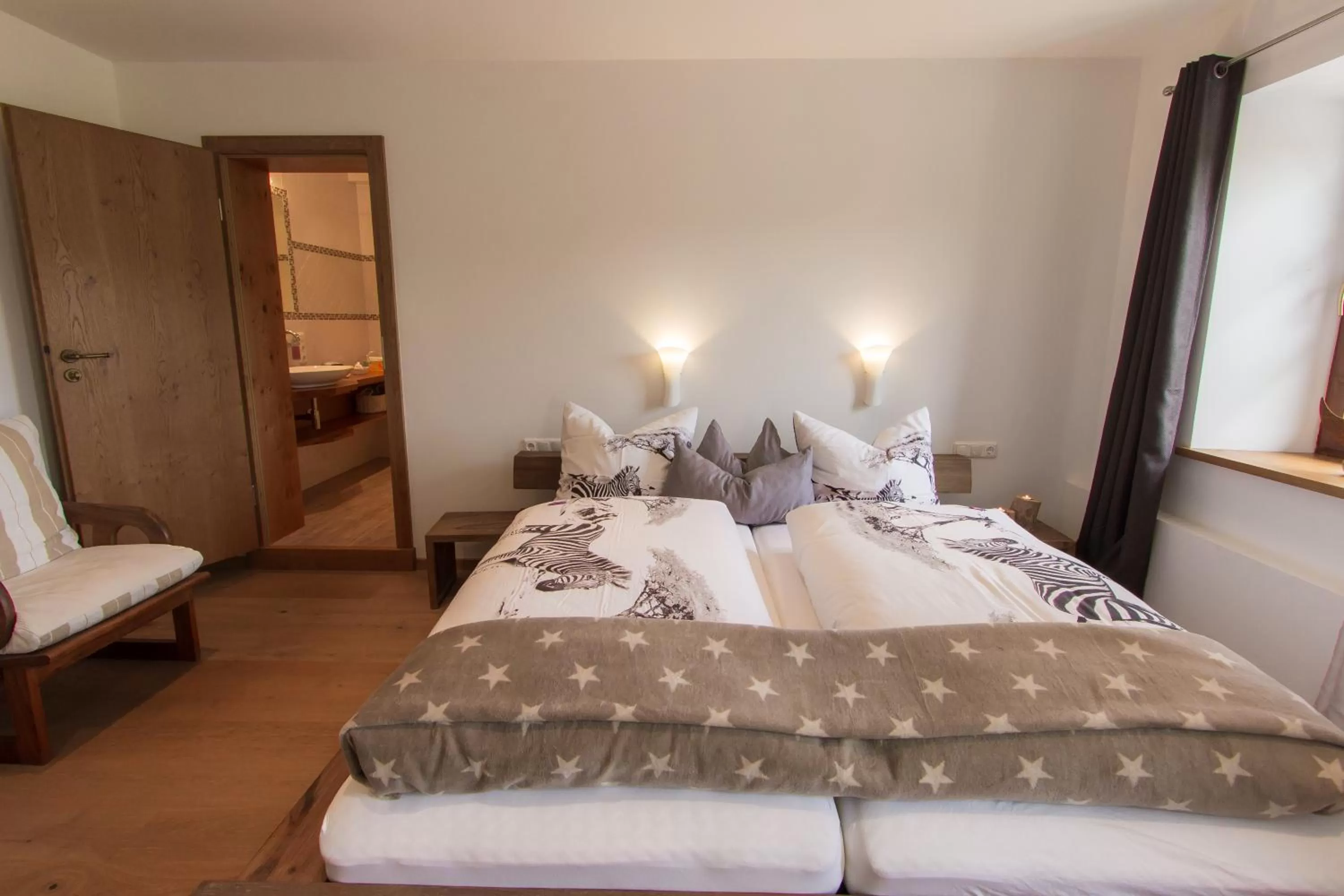 Photo of the whole room in Hotel Alpenblick