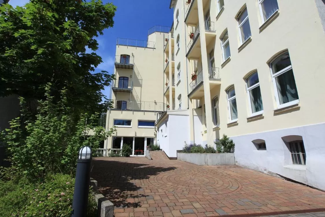 Facade/entrance in Adesso Hotel Kassel