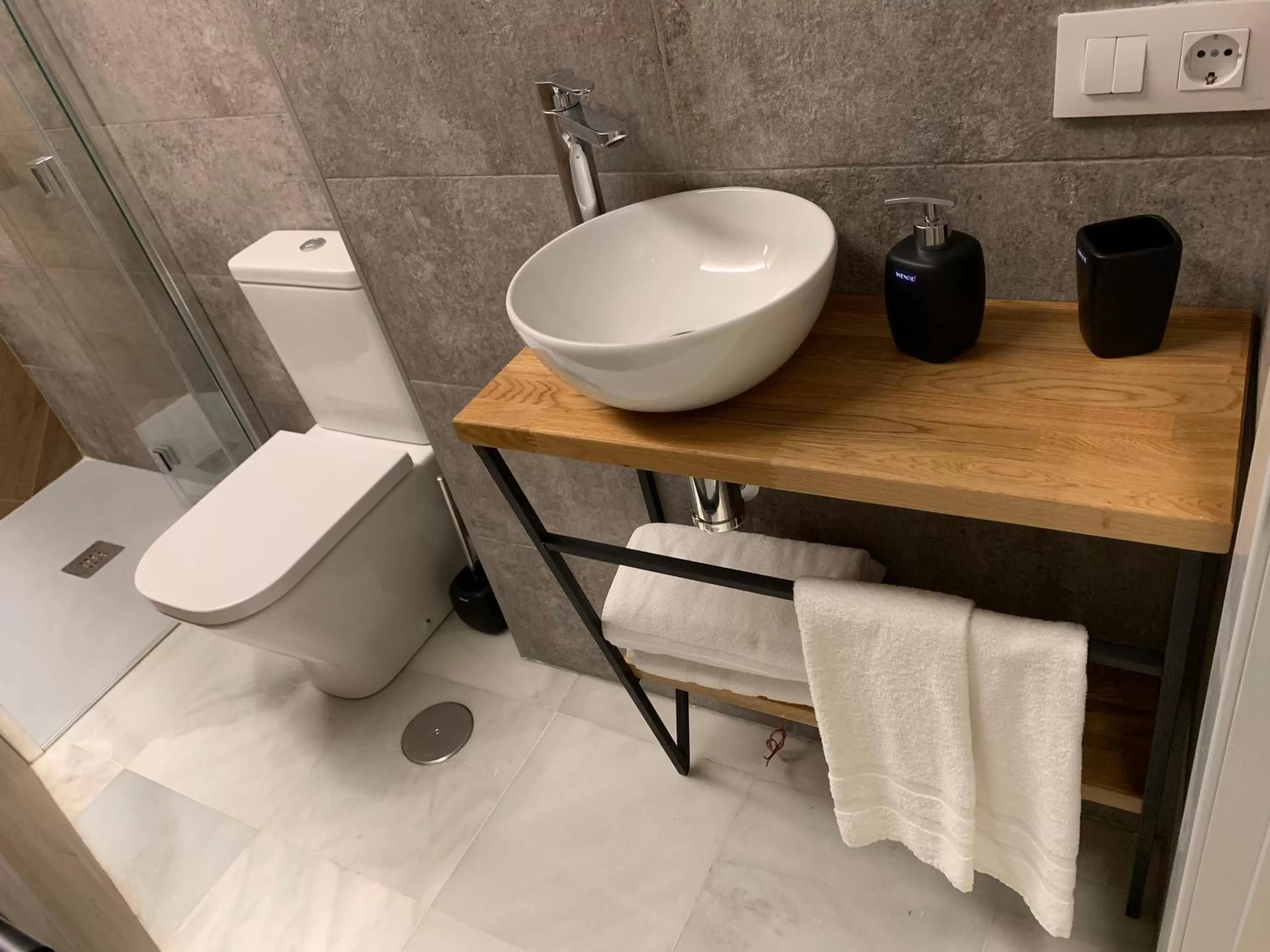 Bathroom in Sweet Sevilla Suites