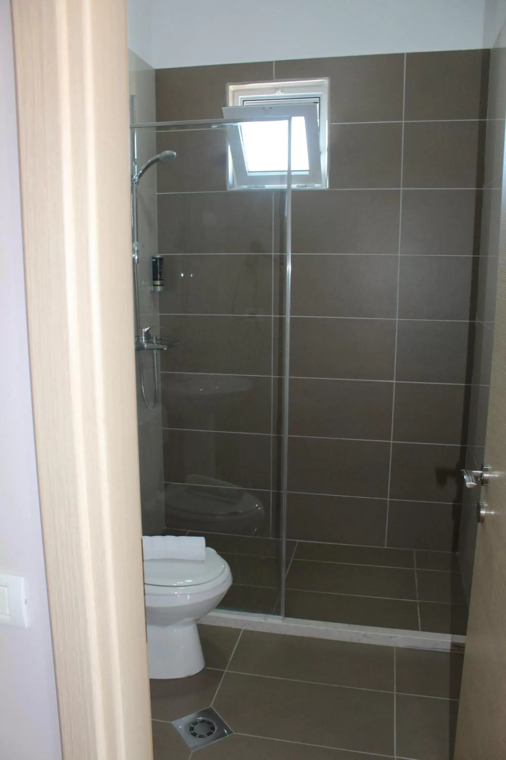 Shower, Bathroom in Signature Idea hotel