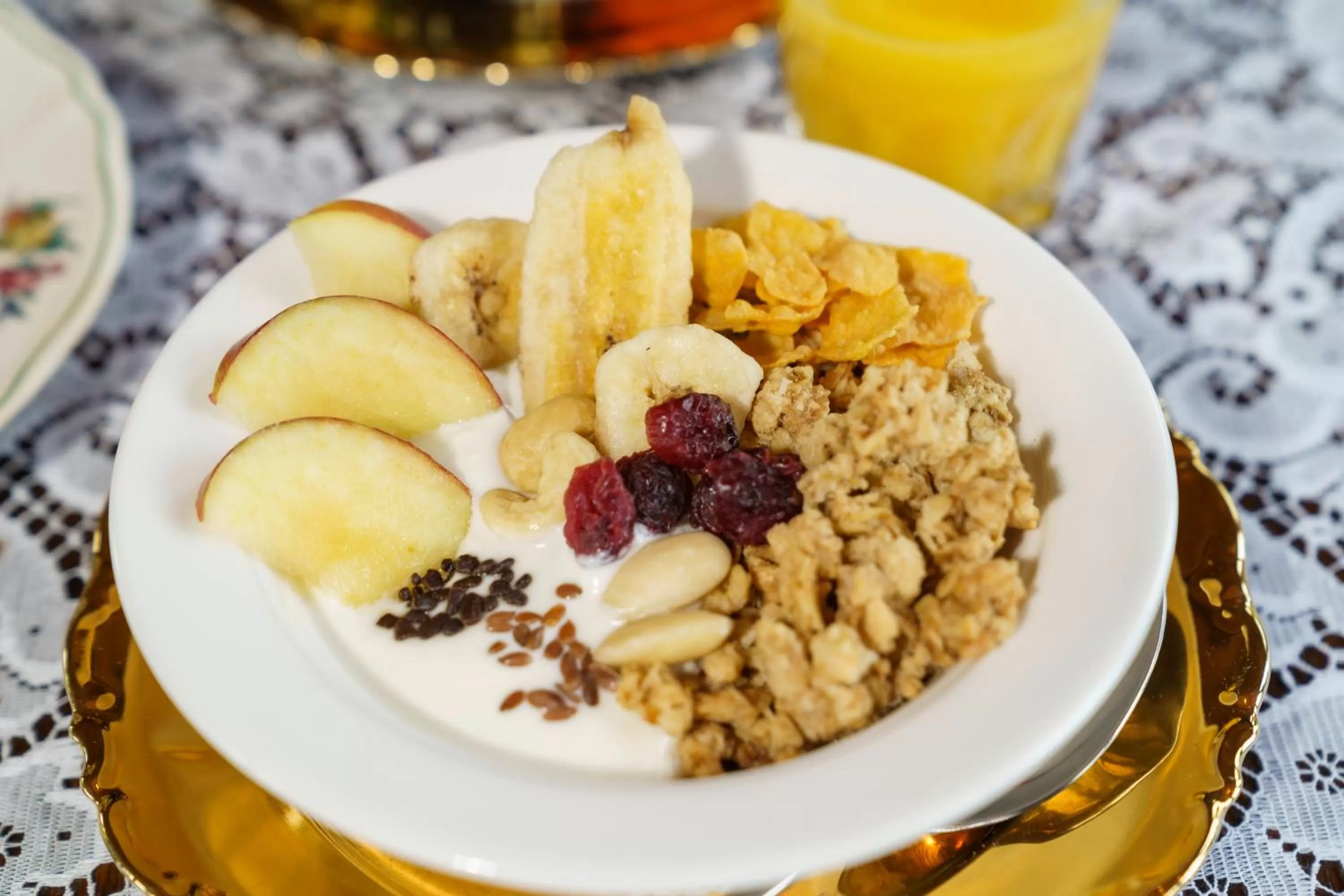 Breakfast in Tante ALMA's Hotel Lasthaus am Ring