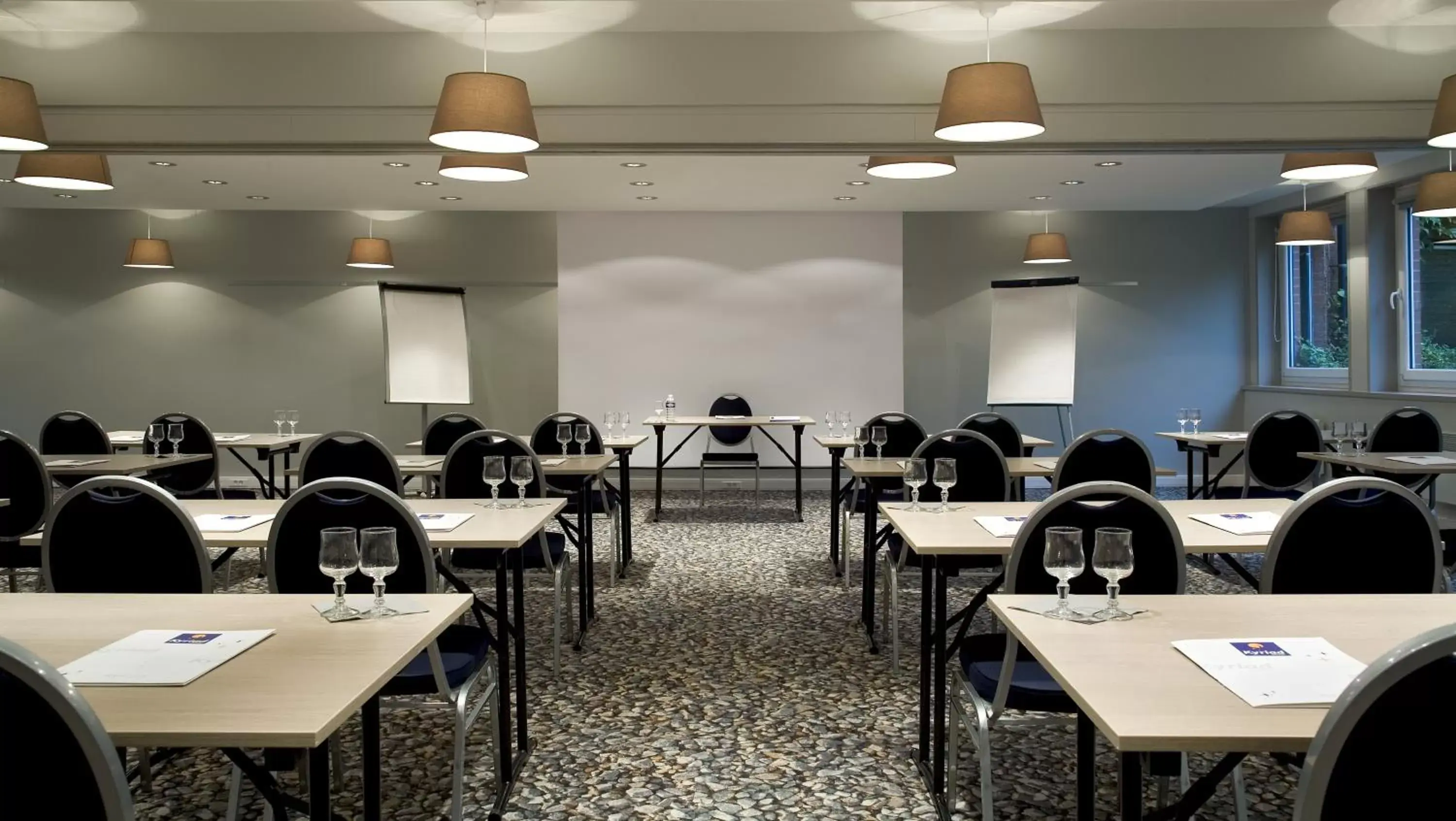 Business facilities in Kyriad Lille Est - Villeneuve d'Ascq