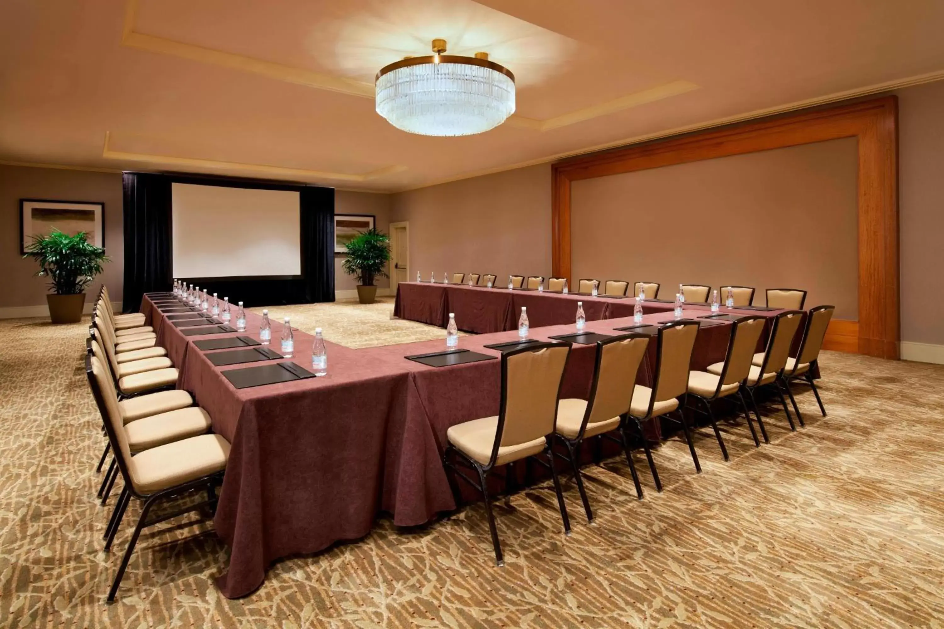 Meeting/conference room in The Westin South Coast Plaza, Costa Mesa