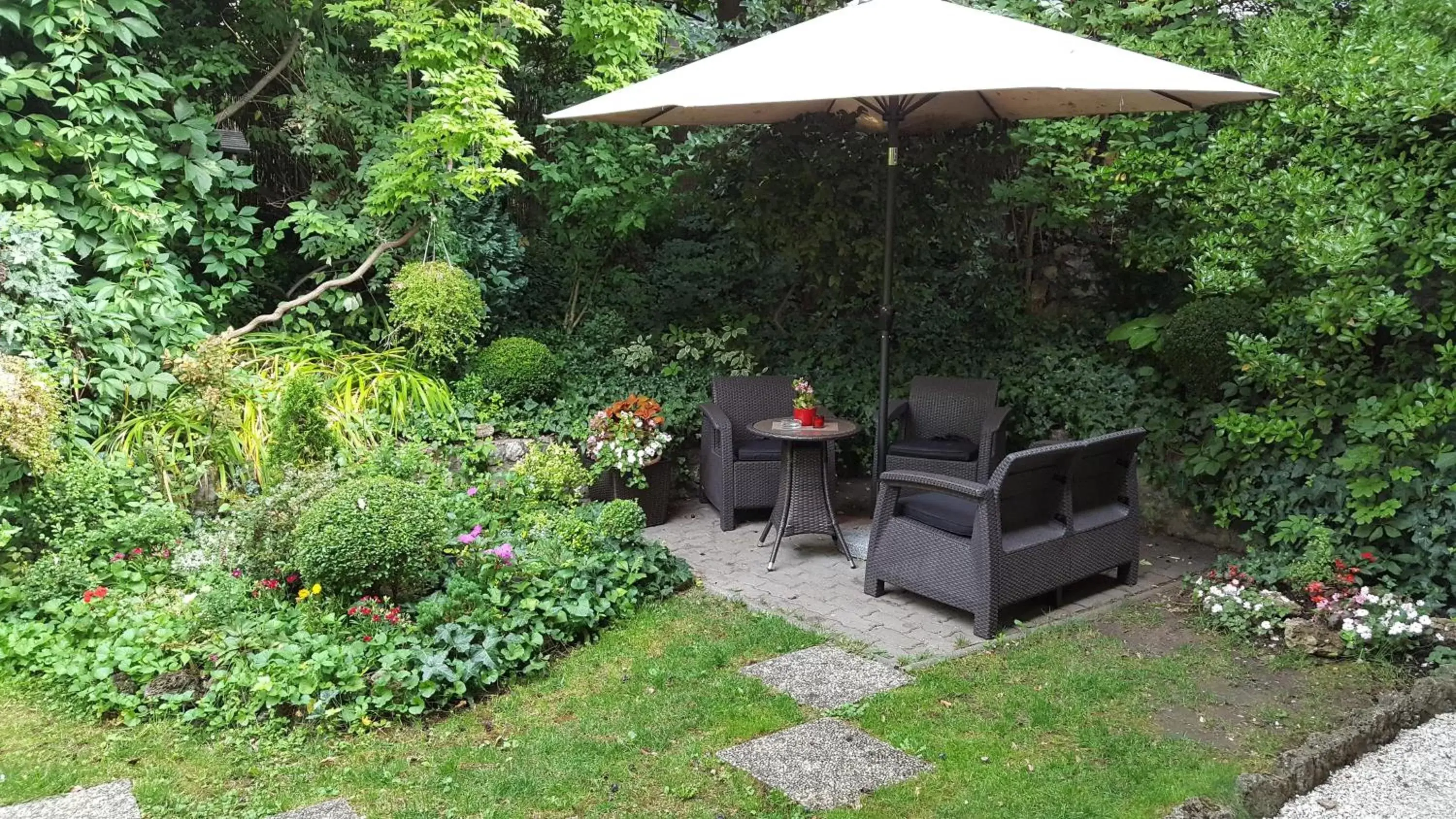 Patio, Patio/Outdoor Area in Hotel Romantik Eger