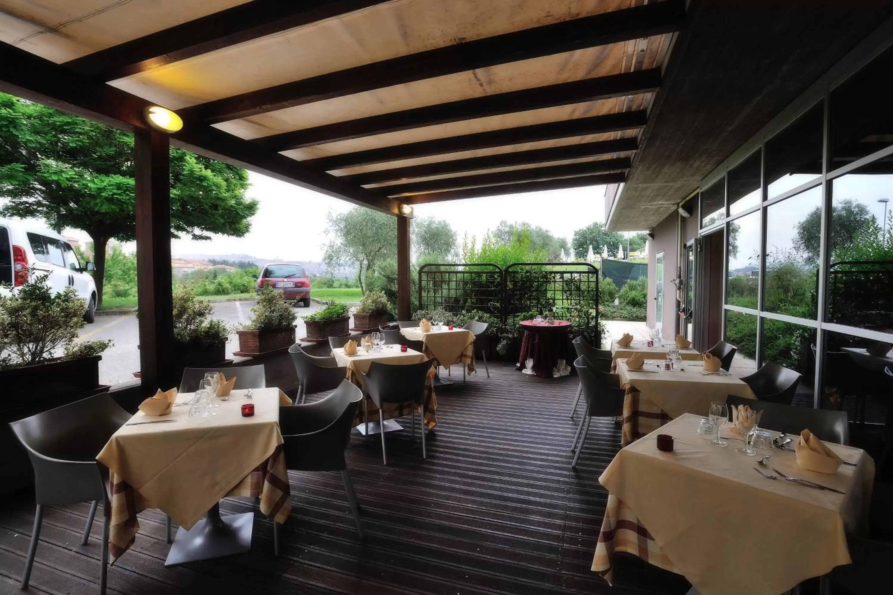 Restaurant/Places to Eat in Hotel La Meridiana