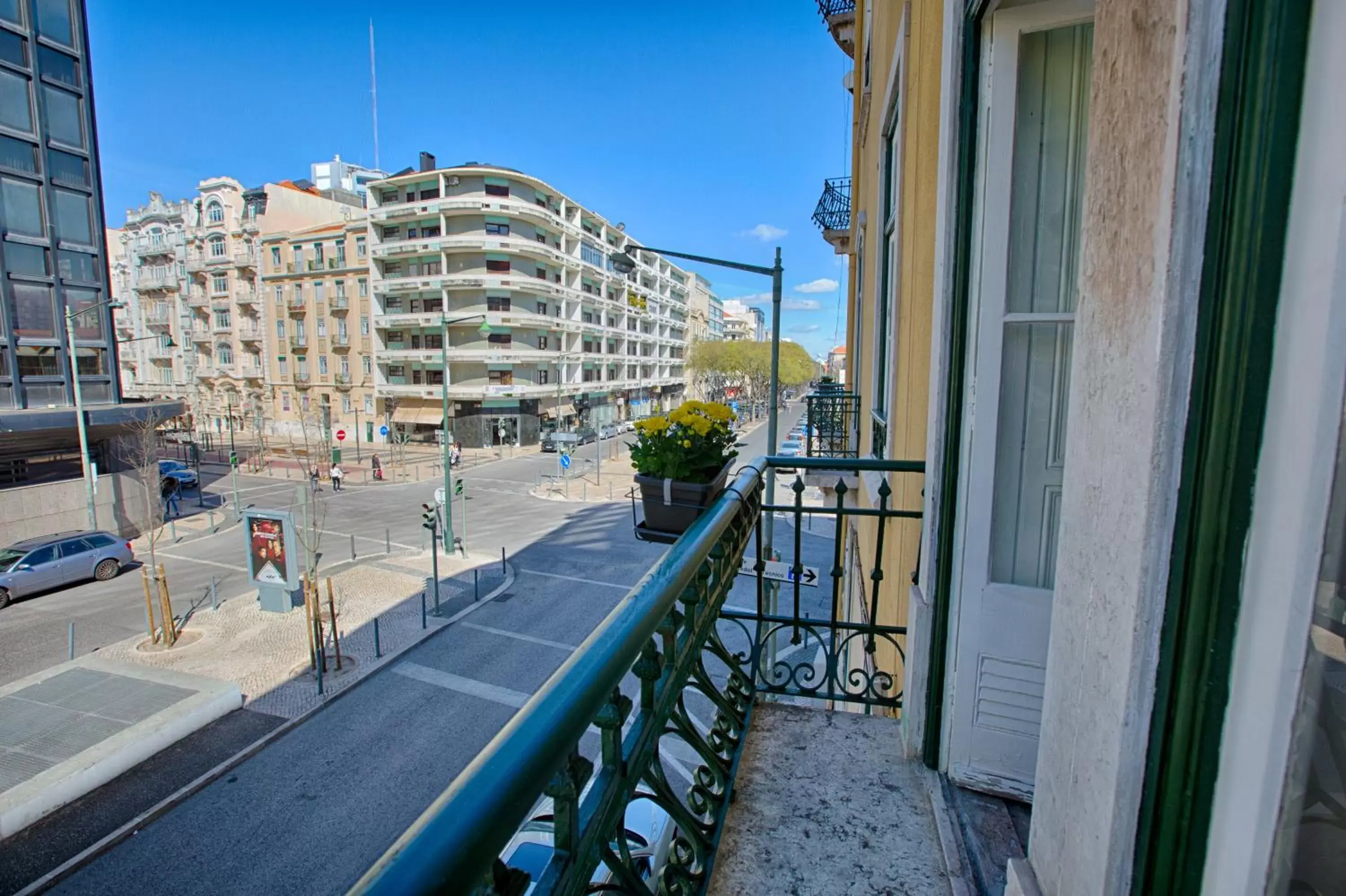 Property building, Balcony/Terrace in Chalet D´Ávila Guest House