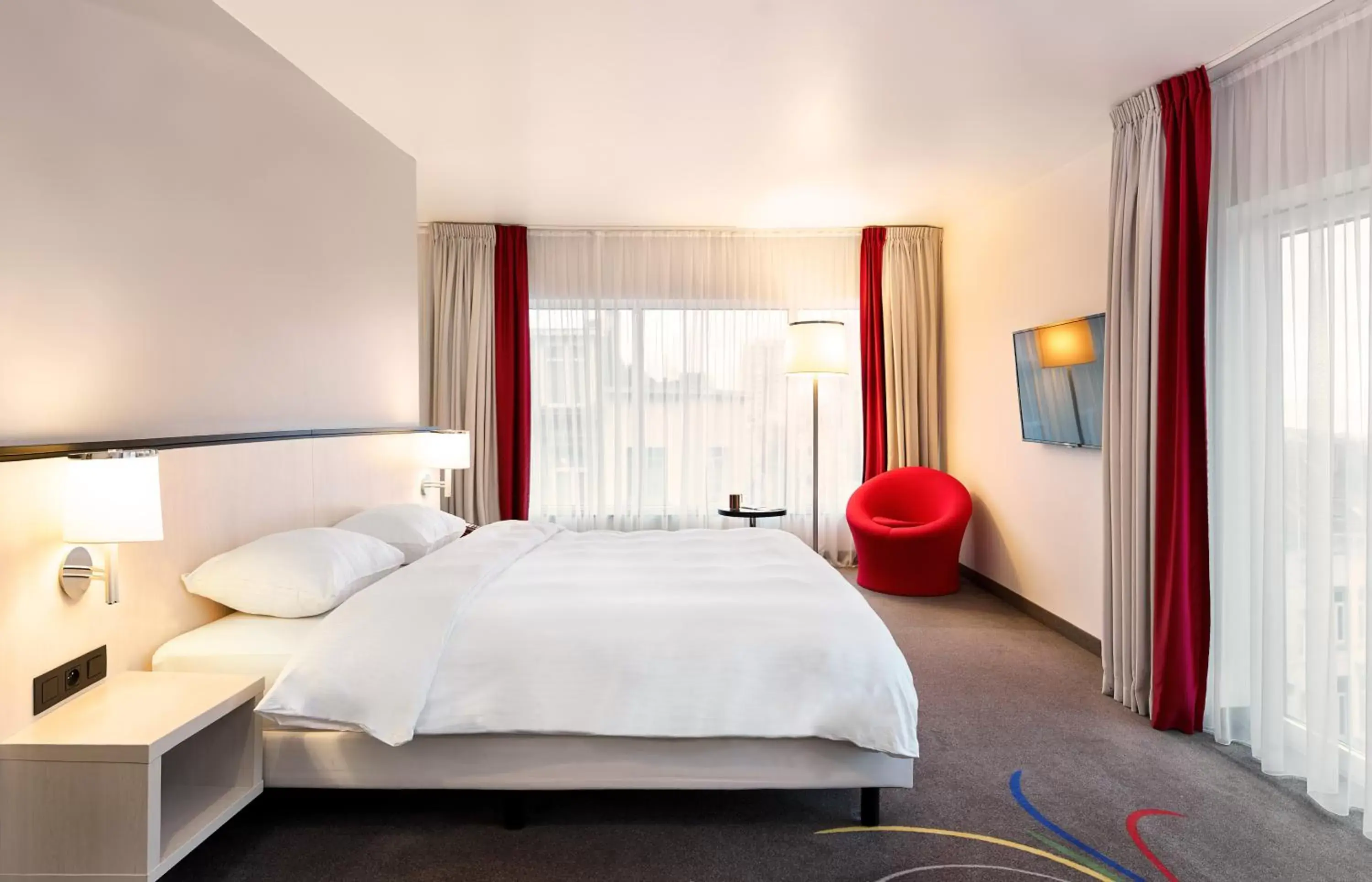 Bed in Hotel Park Inn by Radisson Brussels Midi