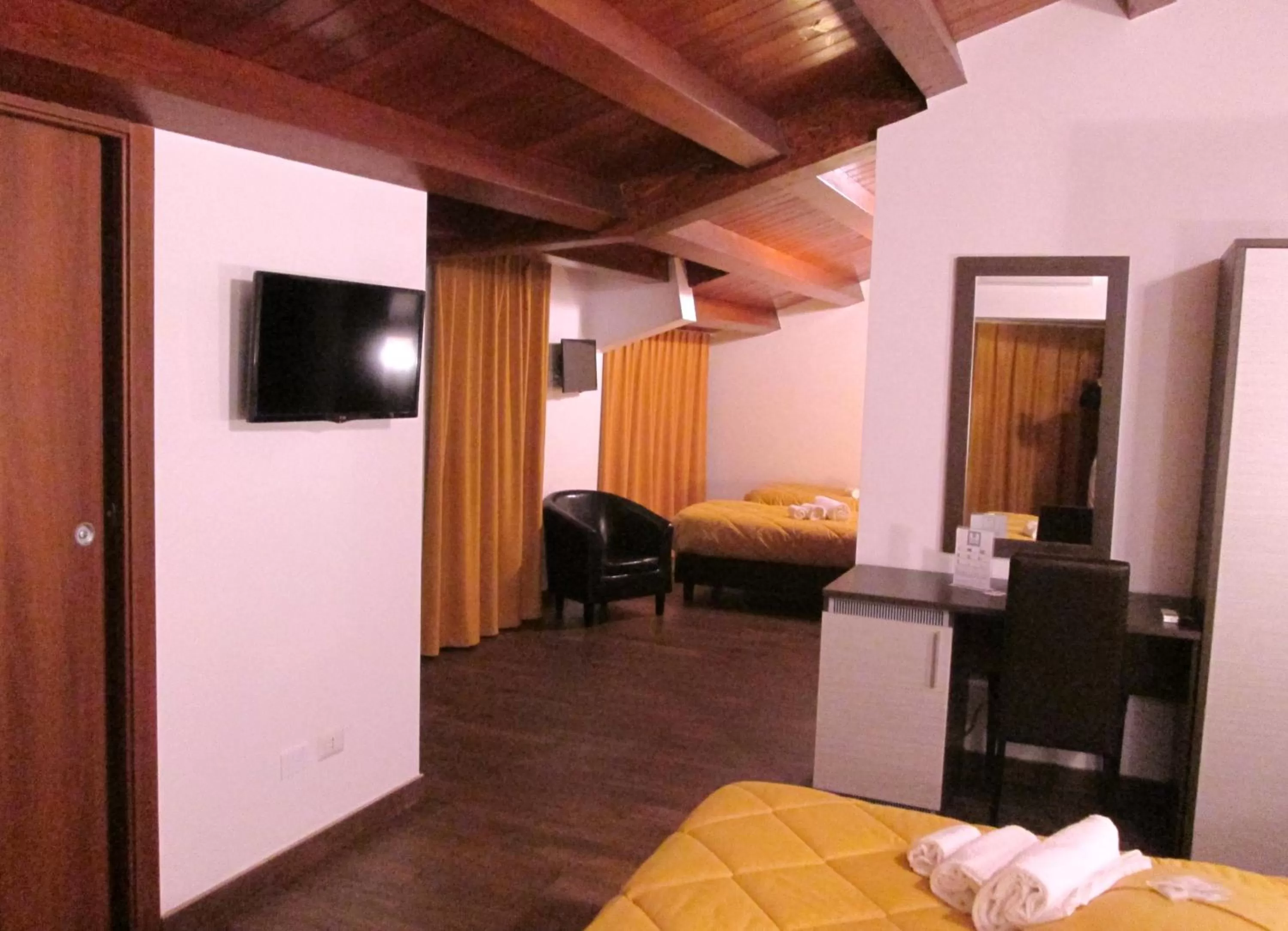 Photo of the whole room, Bed in B&B Elisir