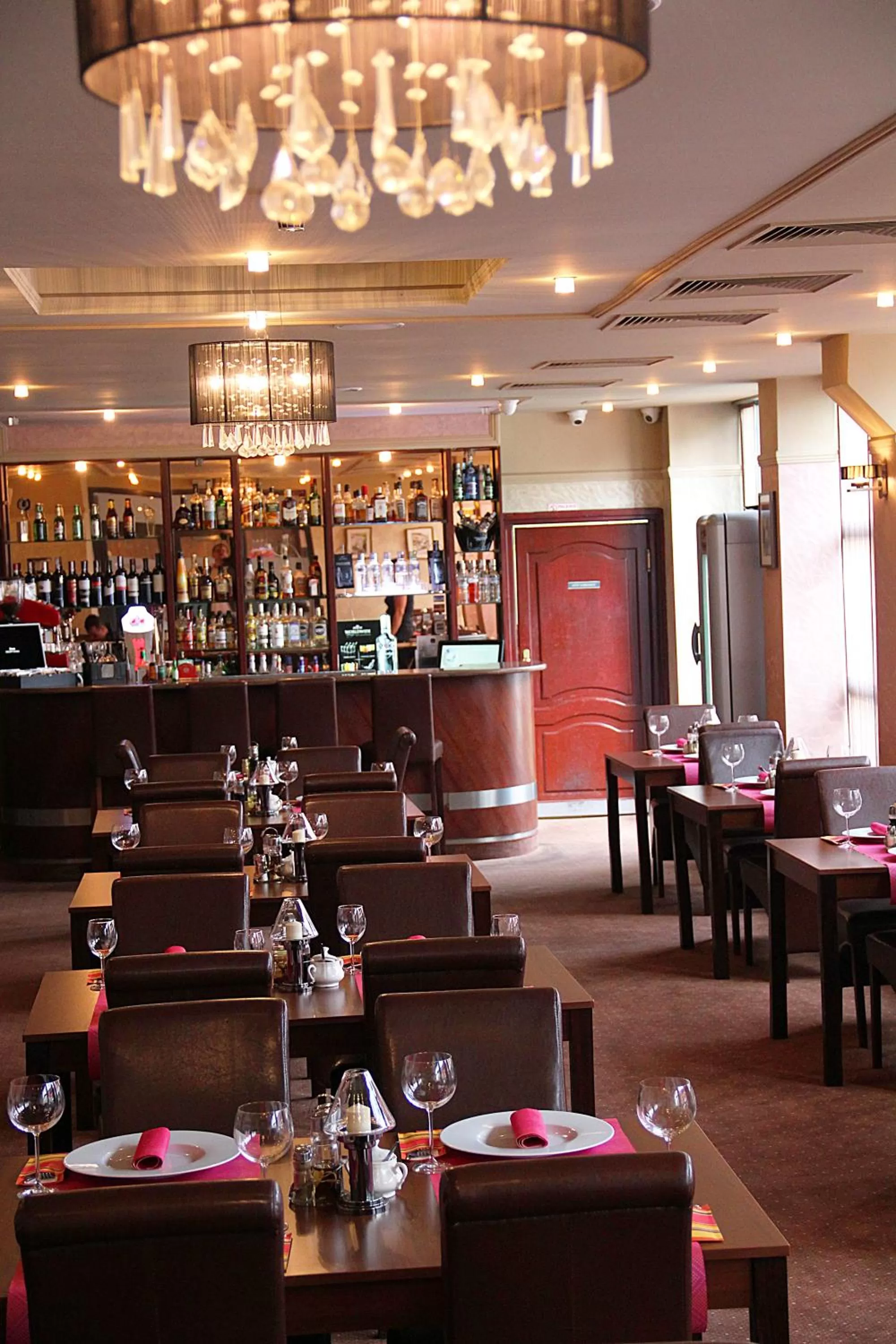 Restaurant/places to eat in Hotel Galicya