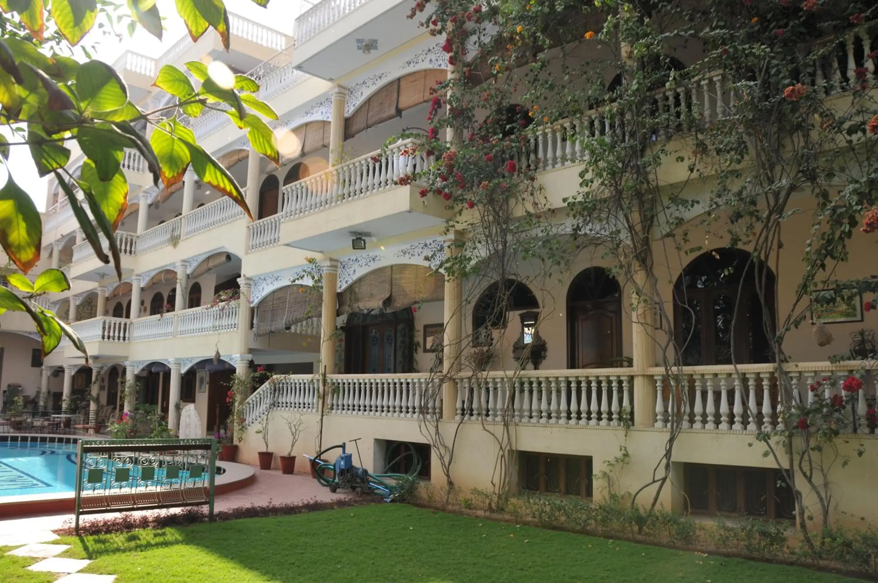 Facade/entrance, Property Building in Hotel Jasvilas