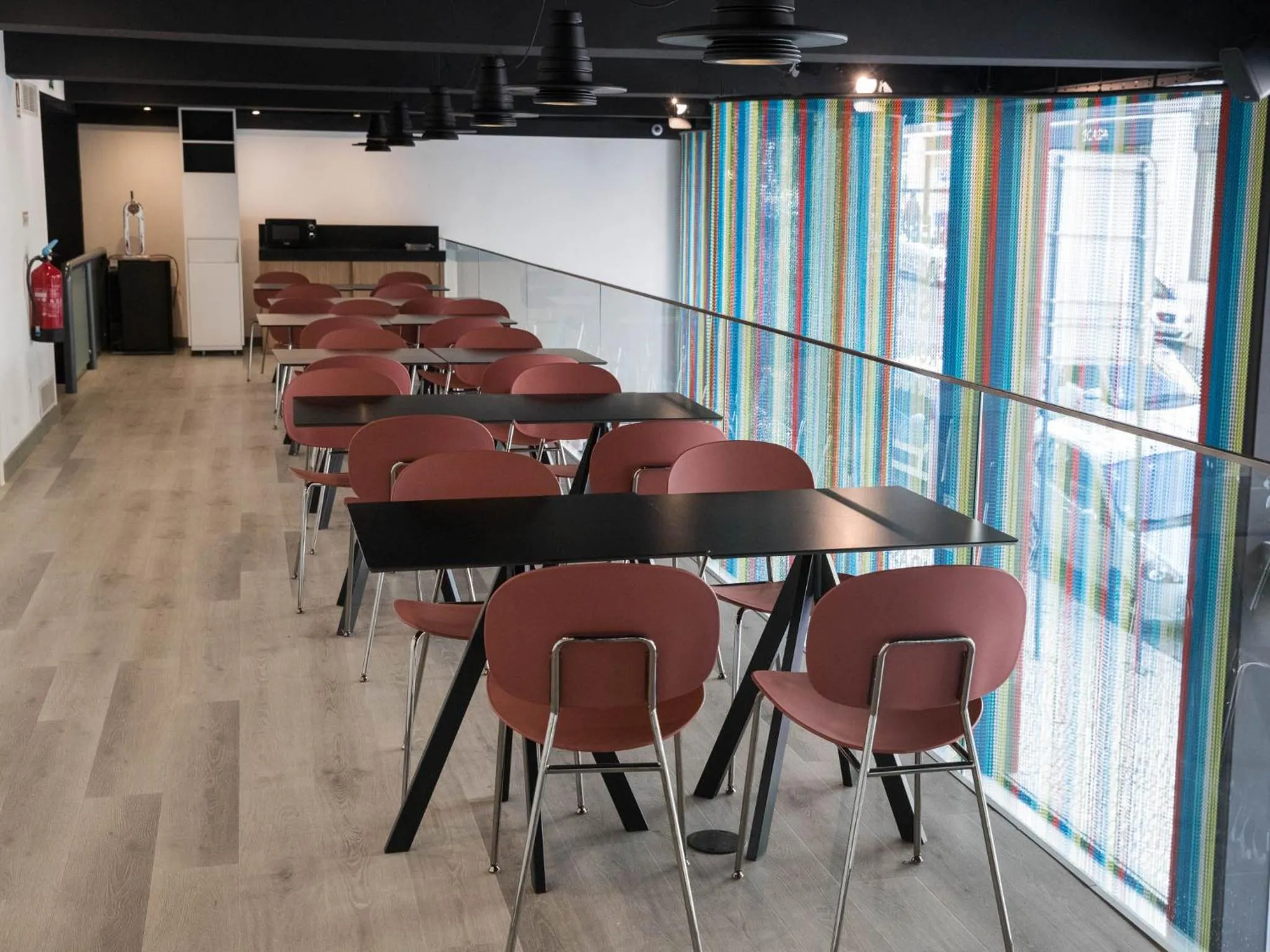 Living room in room00 Lisboa Hostel