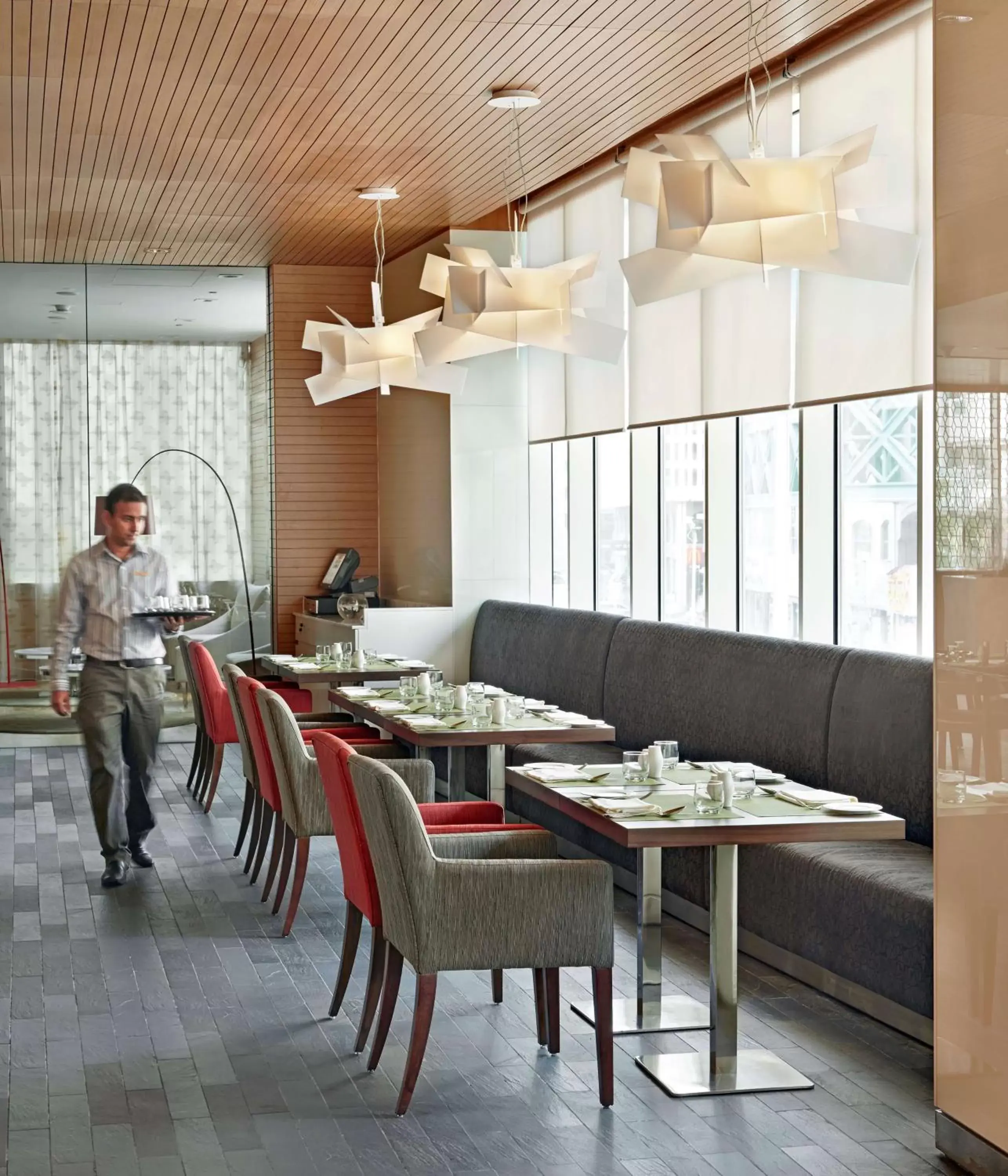 Restaurant/Places to Eat in Hyatt Place Dubai Baniyas Square