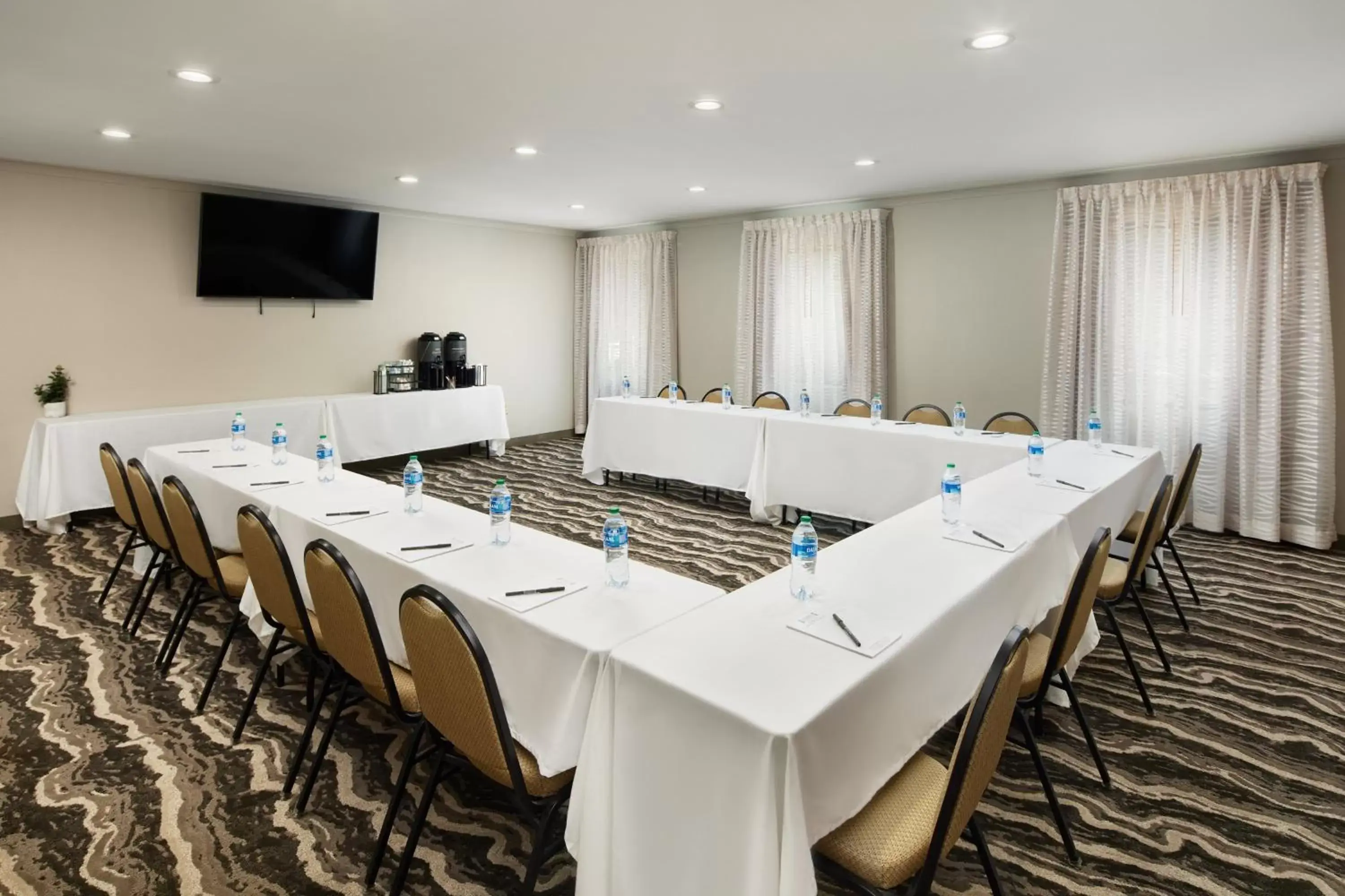 Meeting/conference room in Staybridge Suites Of Durham - Chapel Hill - RTP, an IHG Hotel