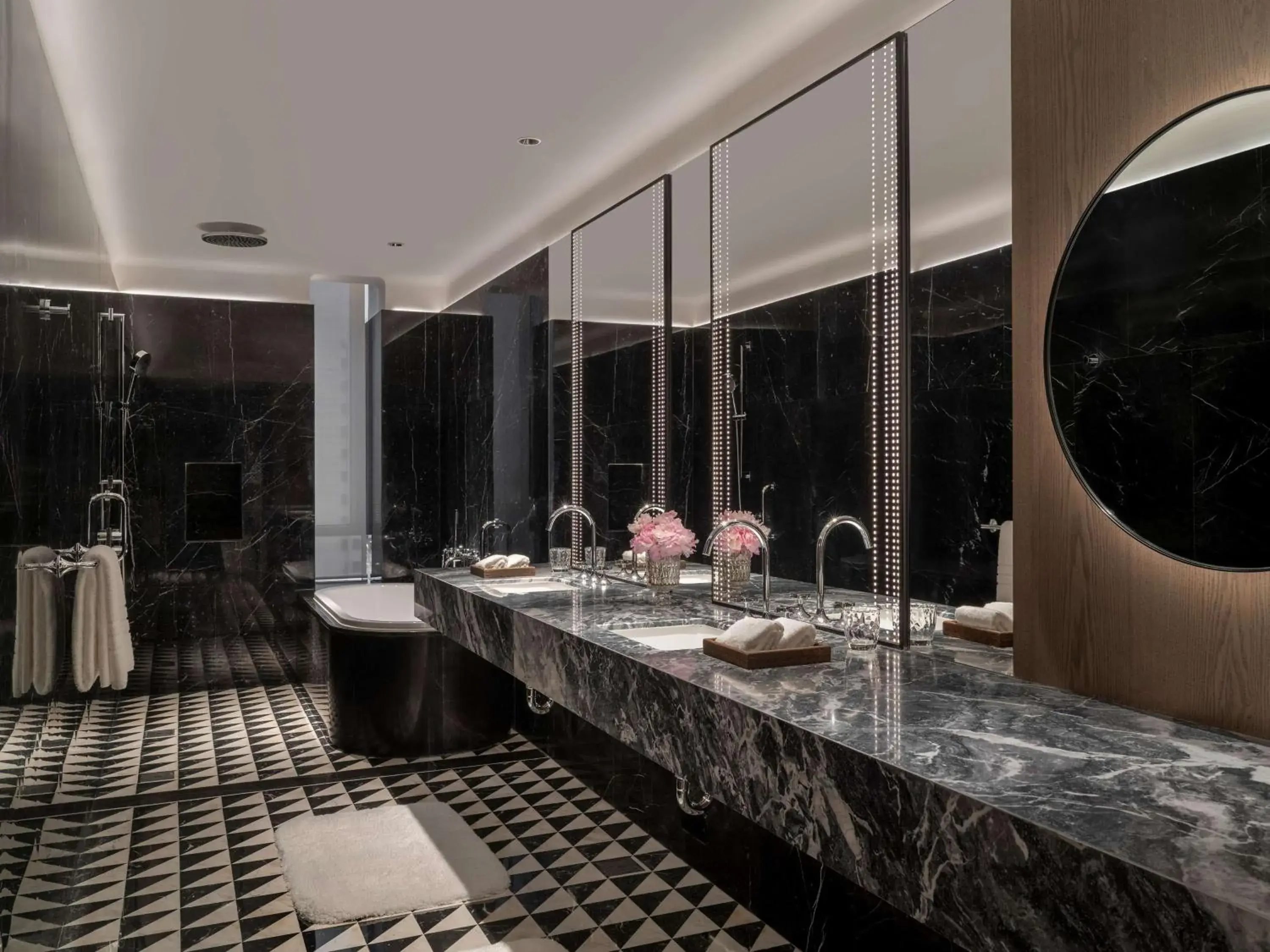 Bathroom, Restaurant/Places to Eat in Conrad Urumqi