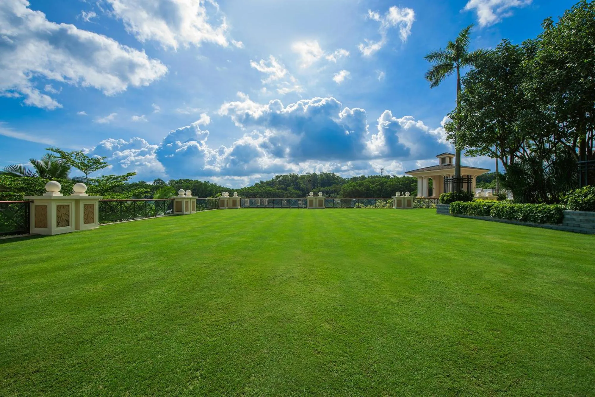 Balcony/Terrace in Mission Hills Hotel Resorts Dongguan