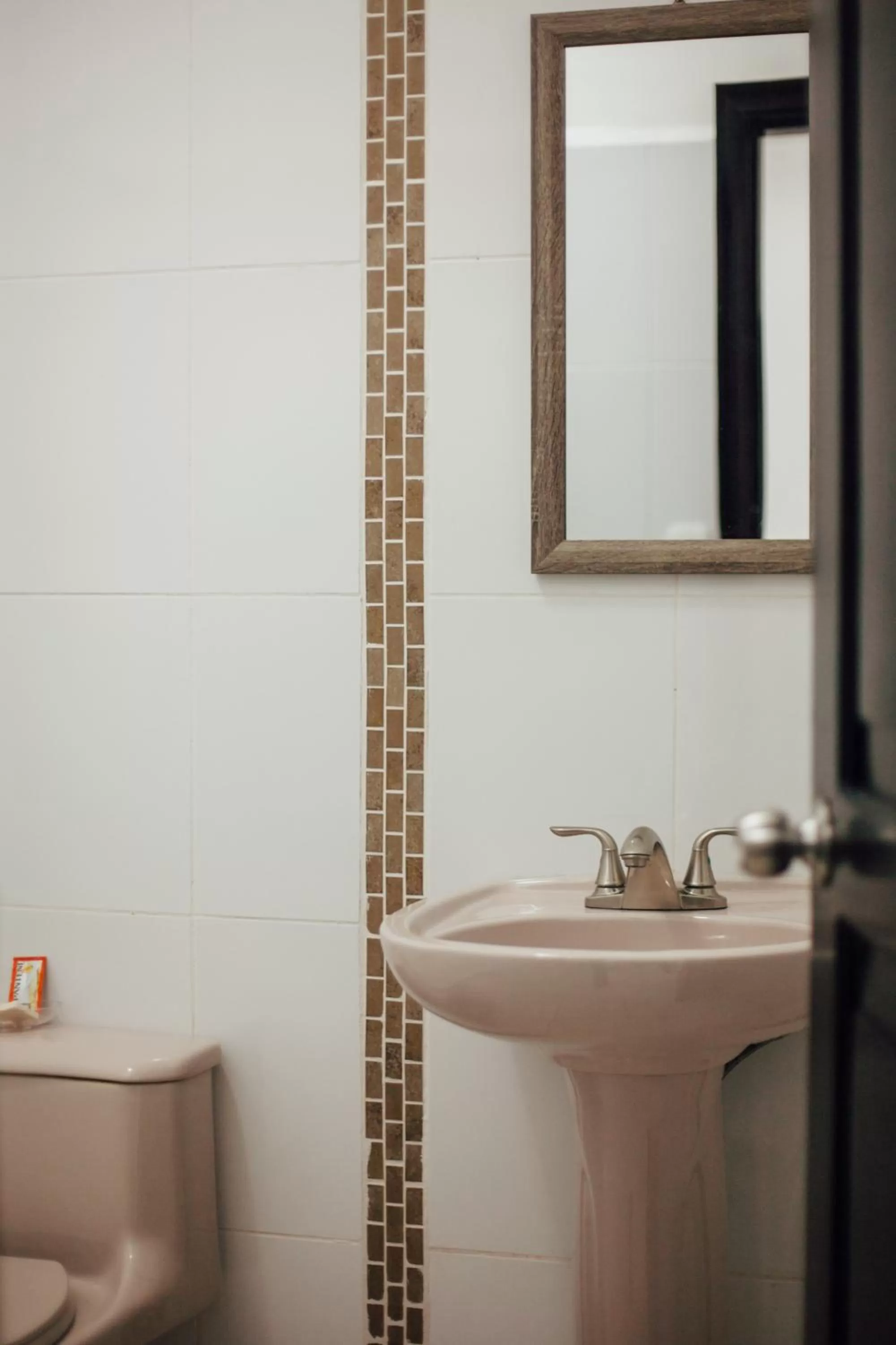 Single Room - single occupancy in Valley Garden Hotel