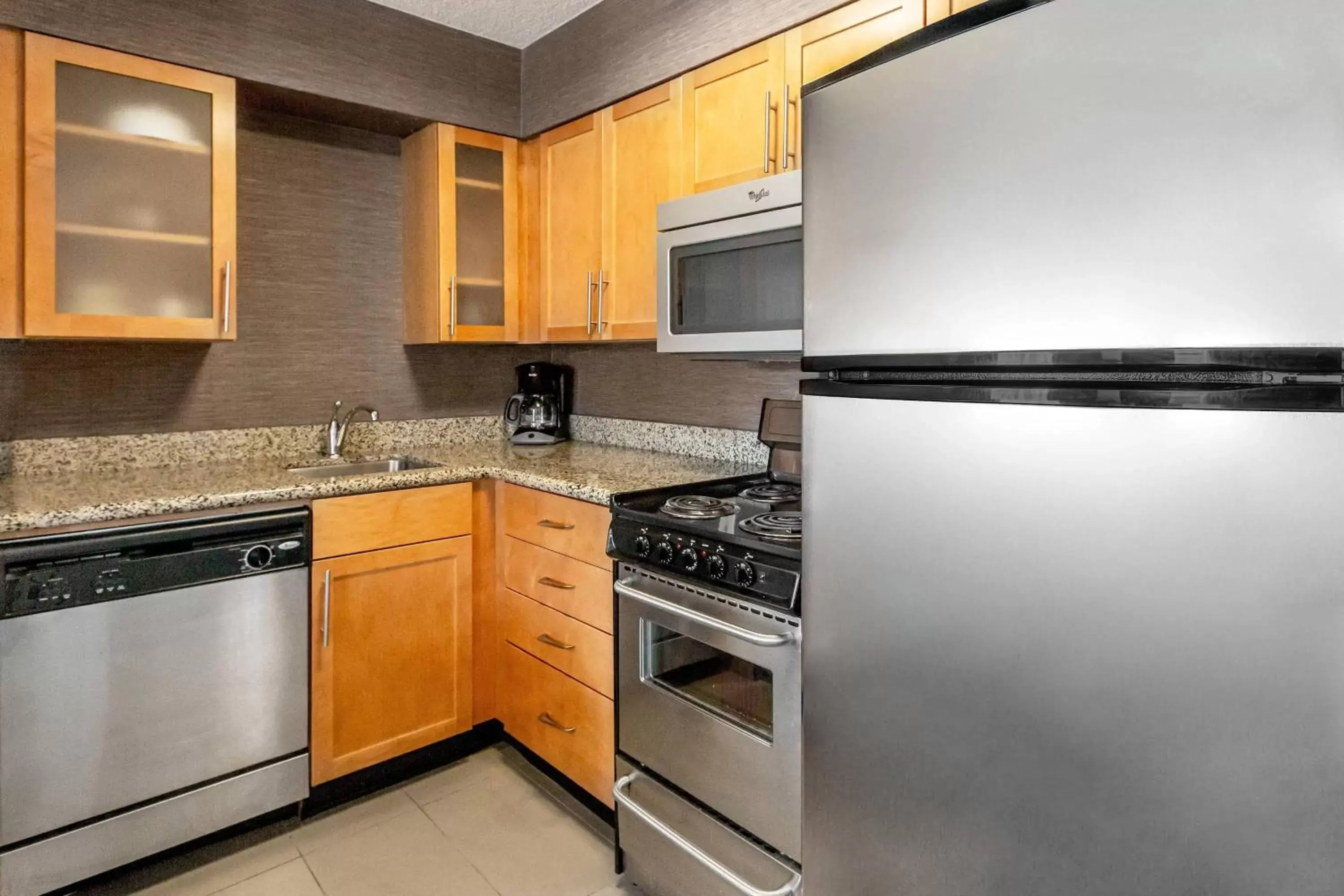 Bedroom, Kitchen/Kitchenette in Residence Inn Denver North/Westminster