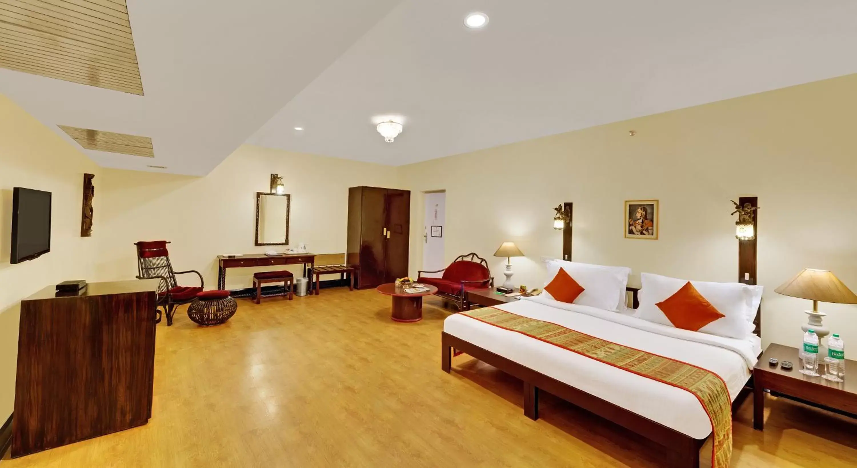 Bedroom in Ambassador Pallava