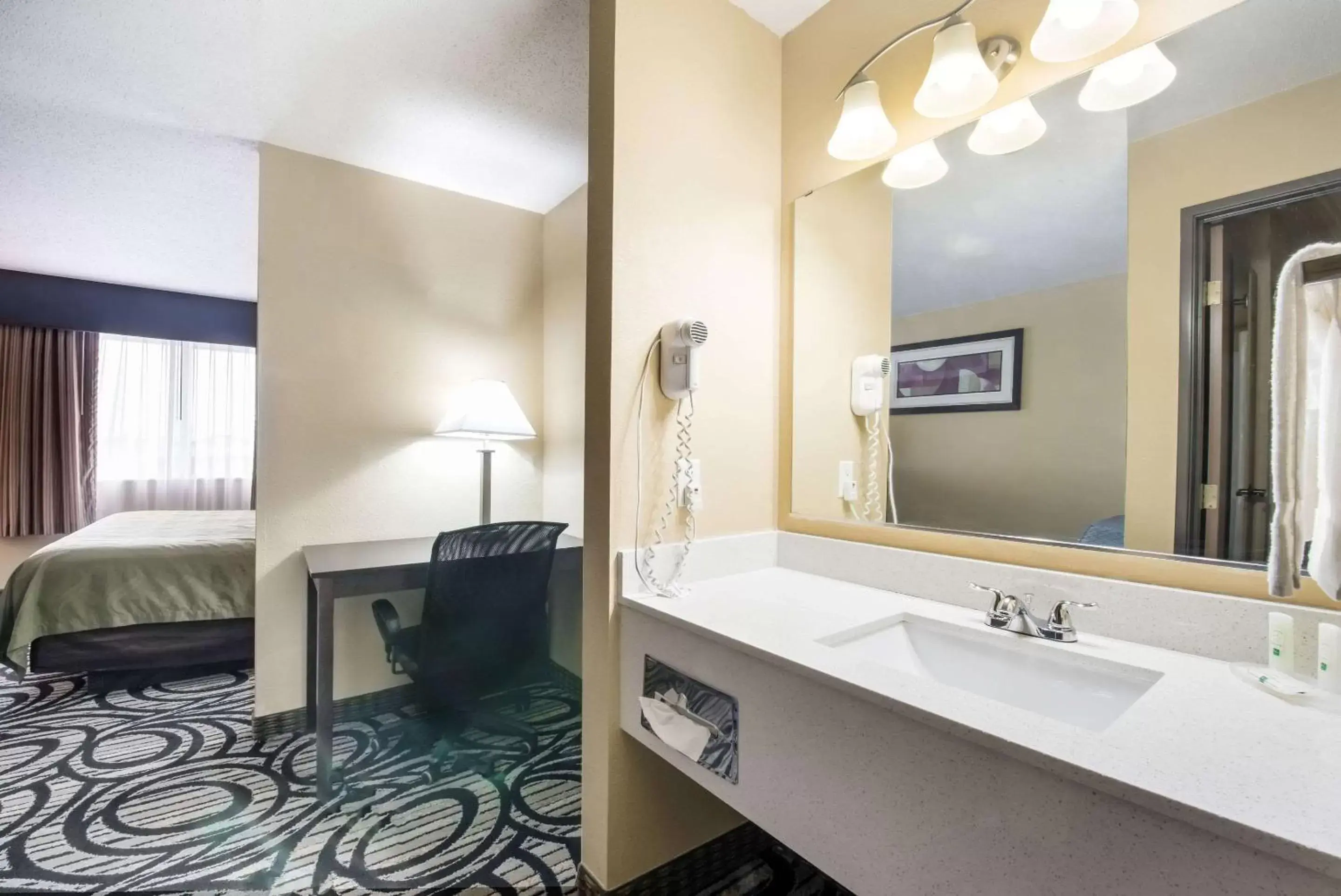 Photo of the whole room, Bathroom in Quality Inn & Suites Menomonie