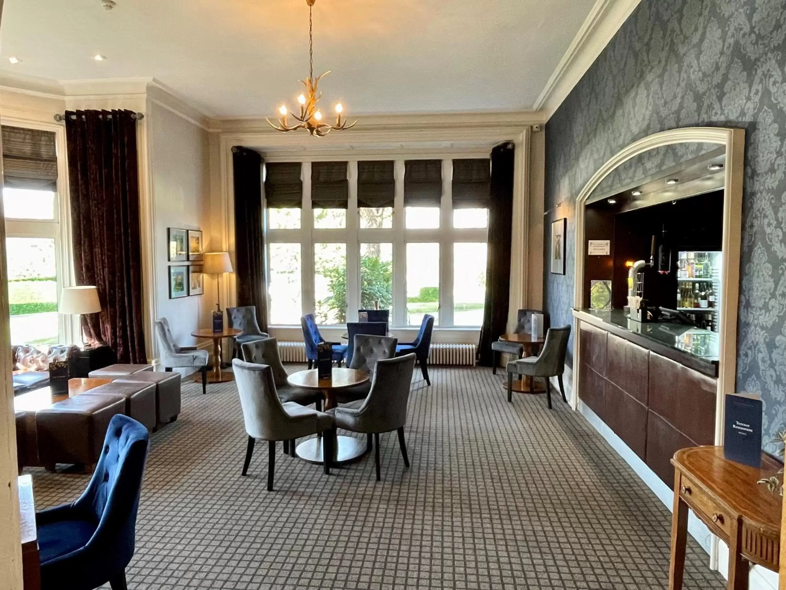 Lounge or bar, Restaurant/Places to Eat in Hartsfield Manor