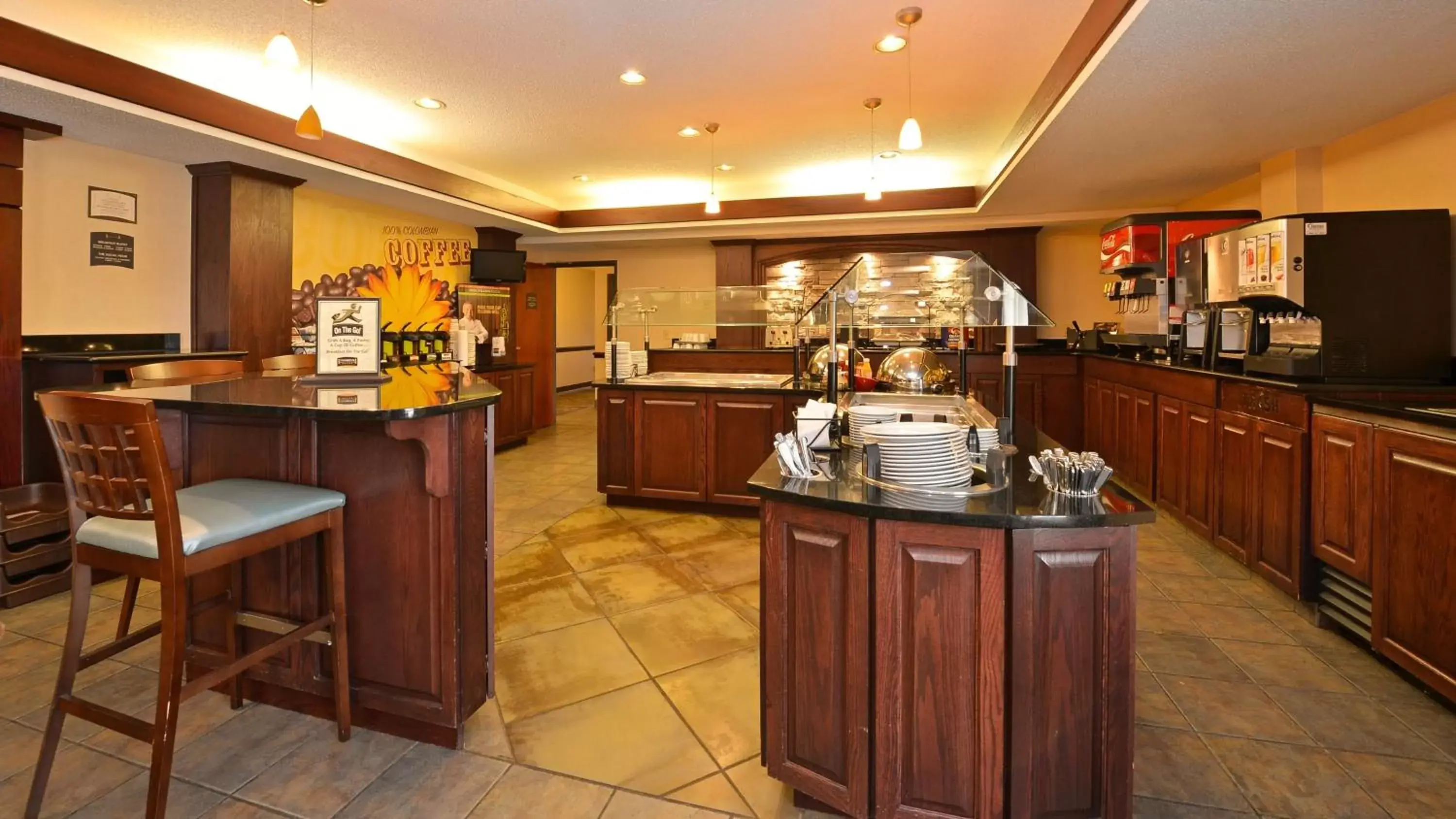Breakfast, Restaurant/Places to Eat in Staybridge Suites West Des Moines, an IHG Hotel