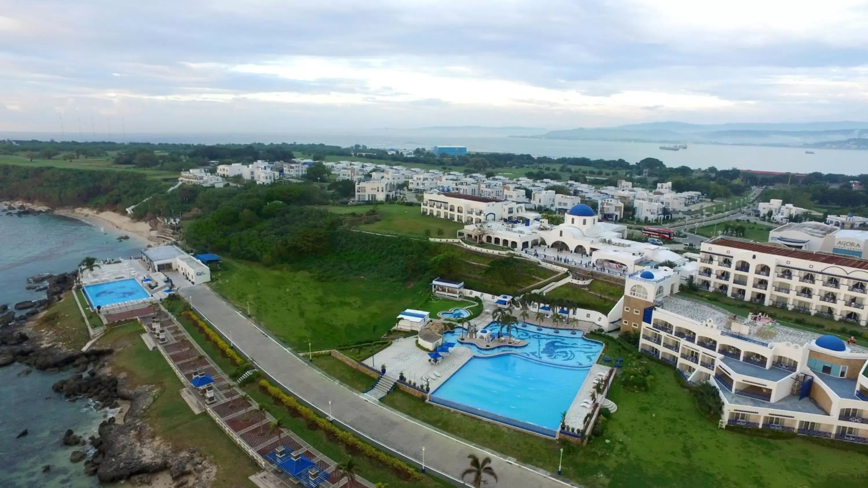 Bird's-eye View in Thunderbird Resorts - Poro Point