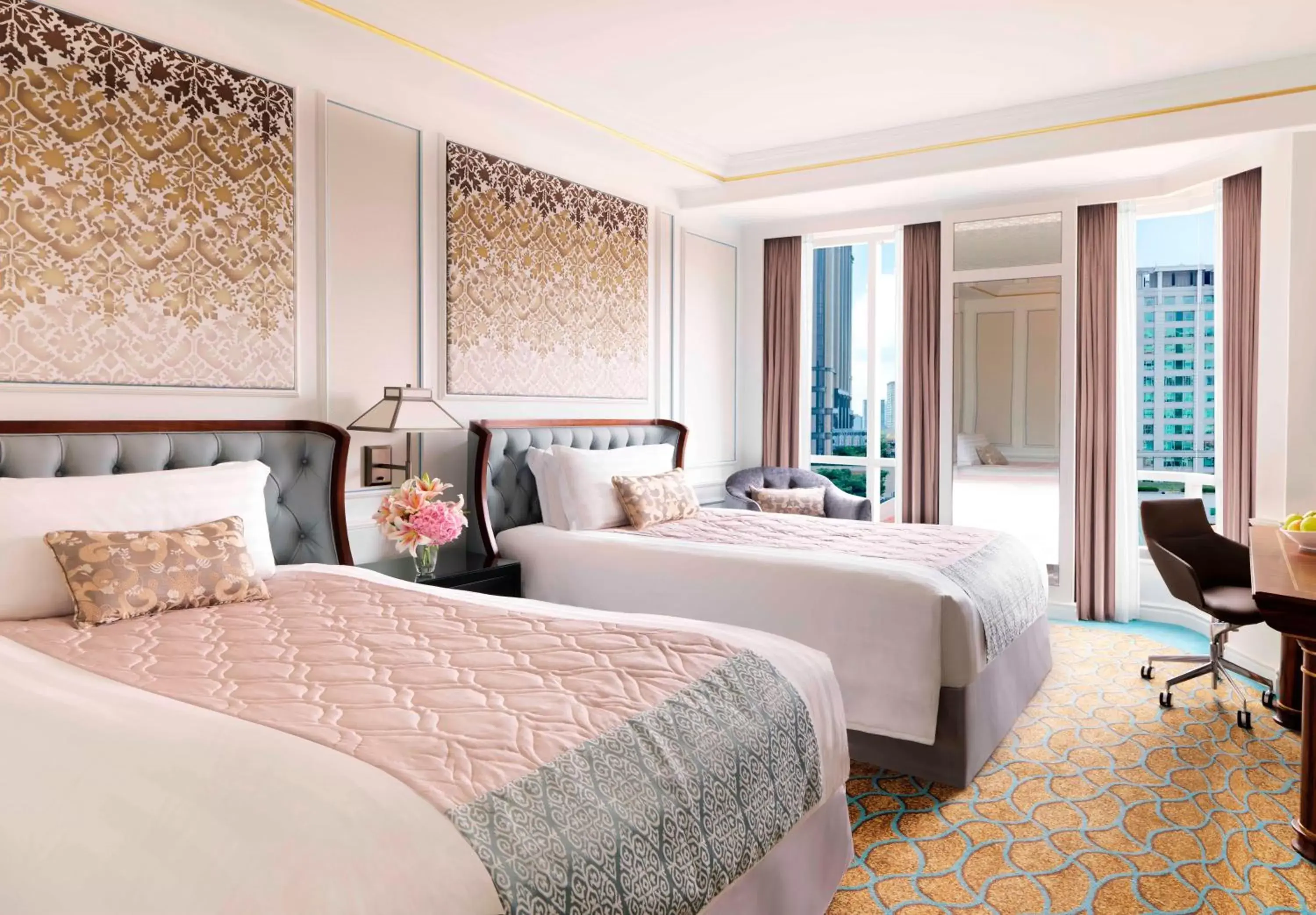 Photo of the whole room, Bed in InterContinental Singapore, an IHG Hotel