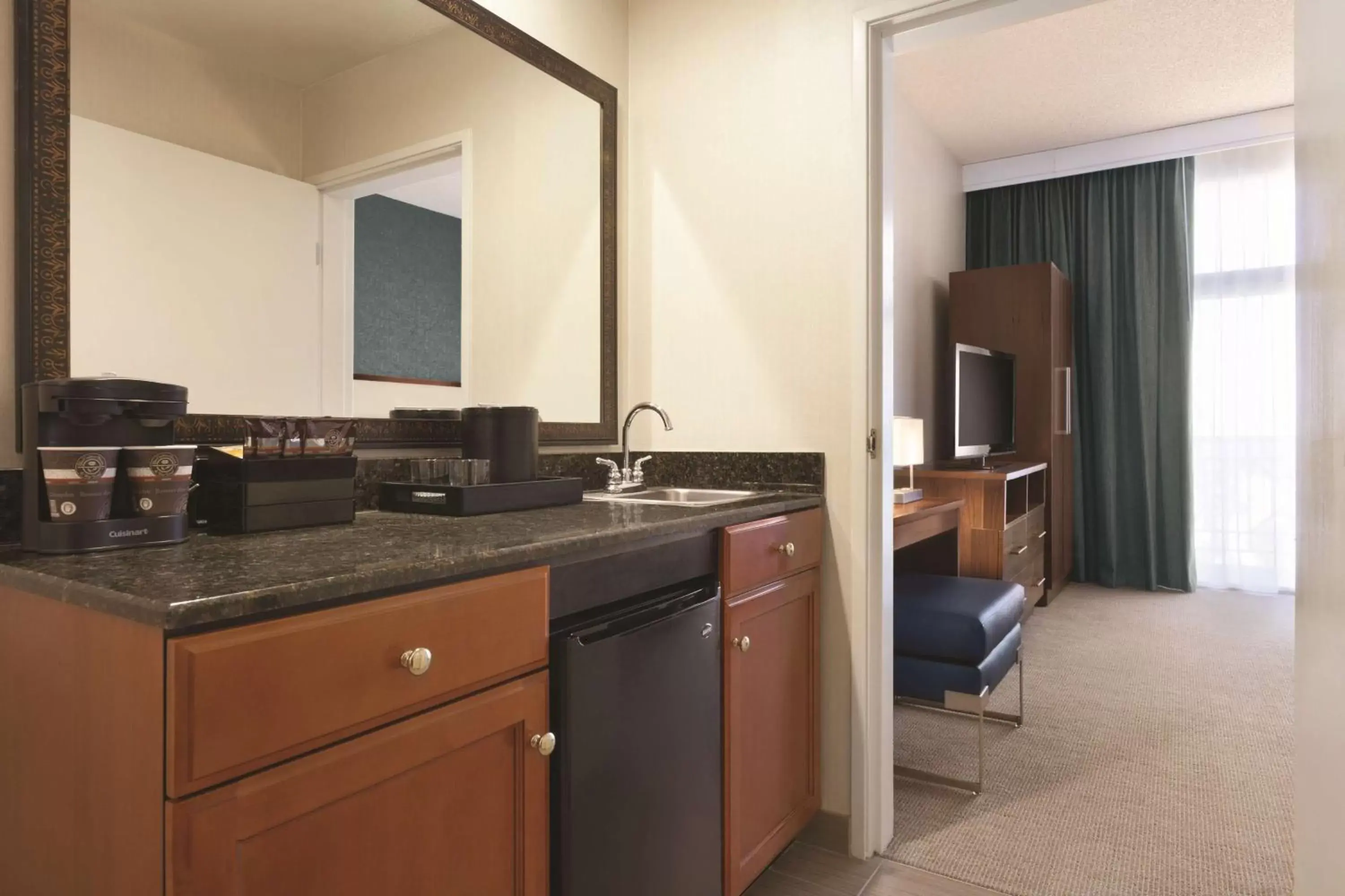 Bedroom, Bathroom in Embassy Suites by Hilton Brea - North Orange County