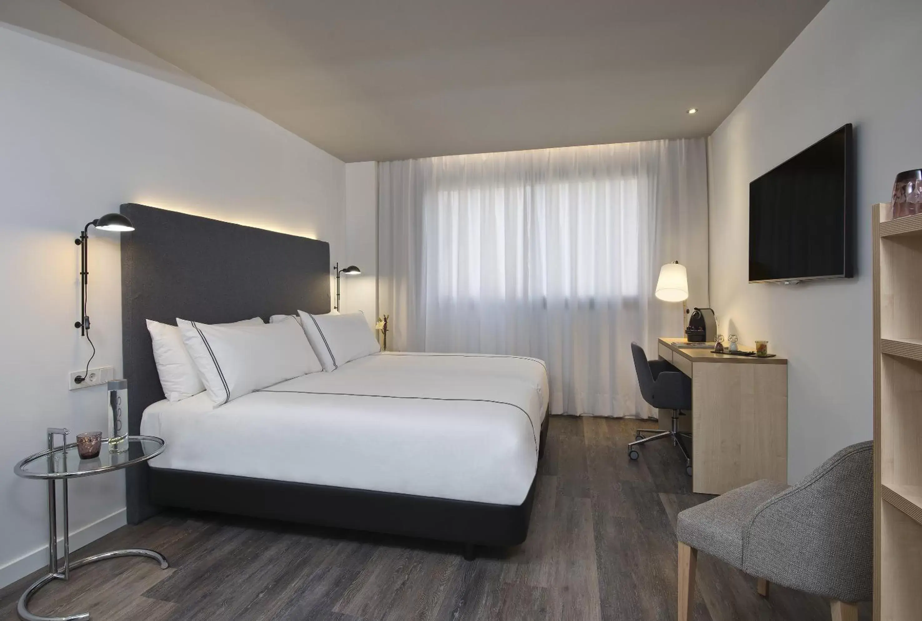 Bedroom, Bed in INNSiDE by Meliá Palma Center