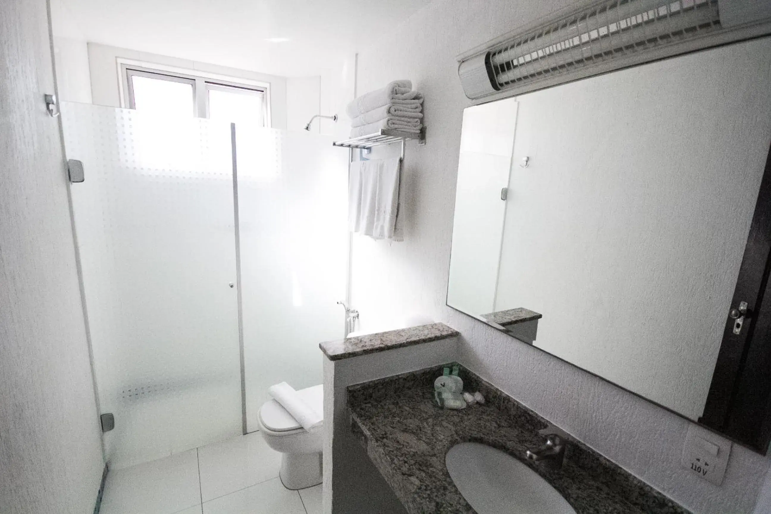 Bathroom in Águas do Iguacu Hotel Centro