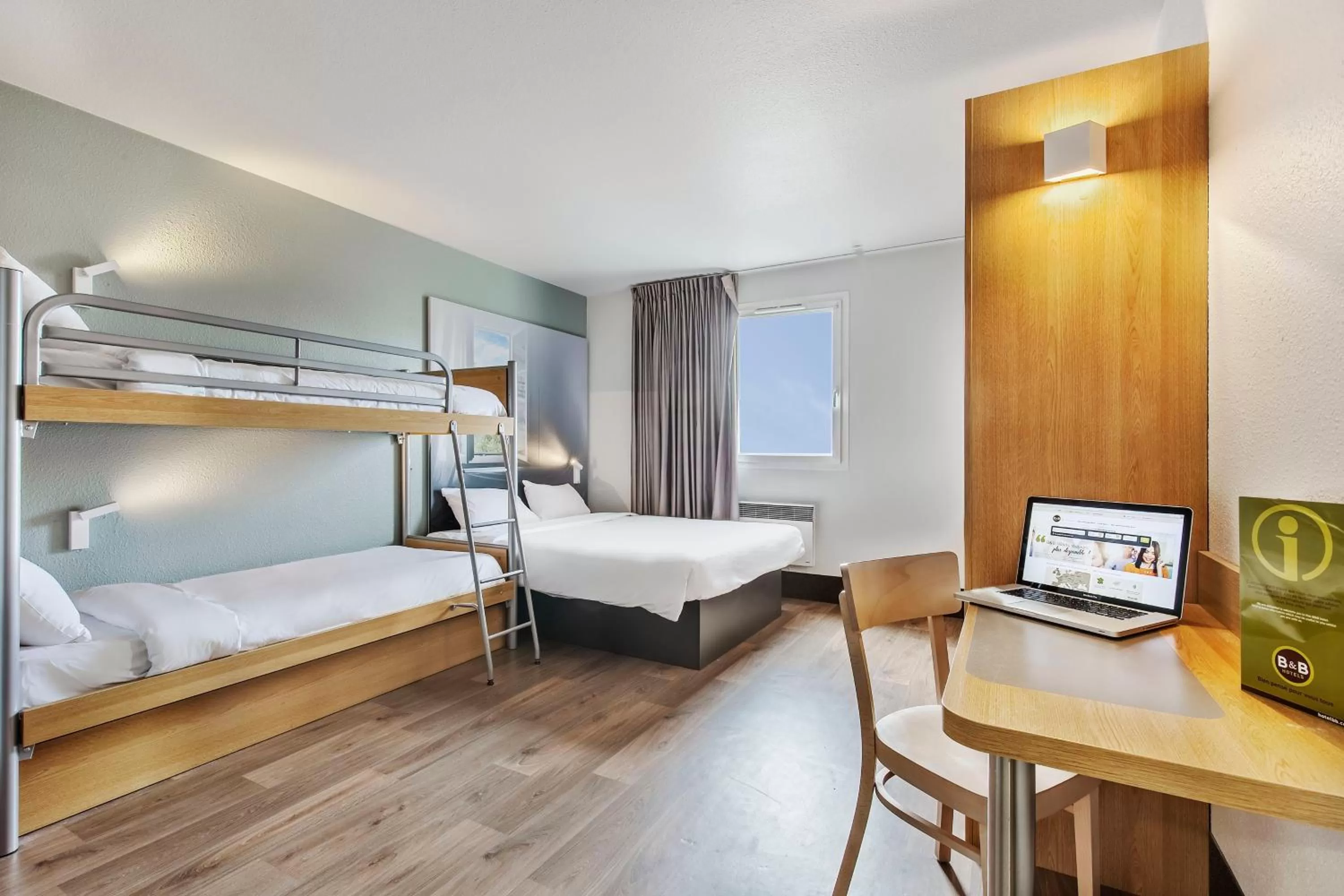 Bedroom, Bed in B&B HOTEL Lyon Grand Stade Meyzieu