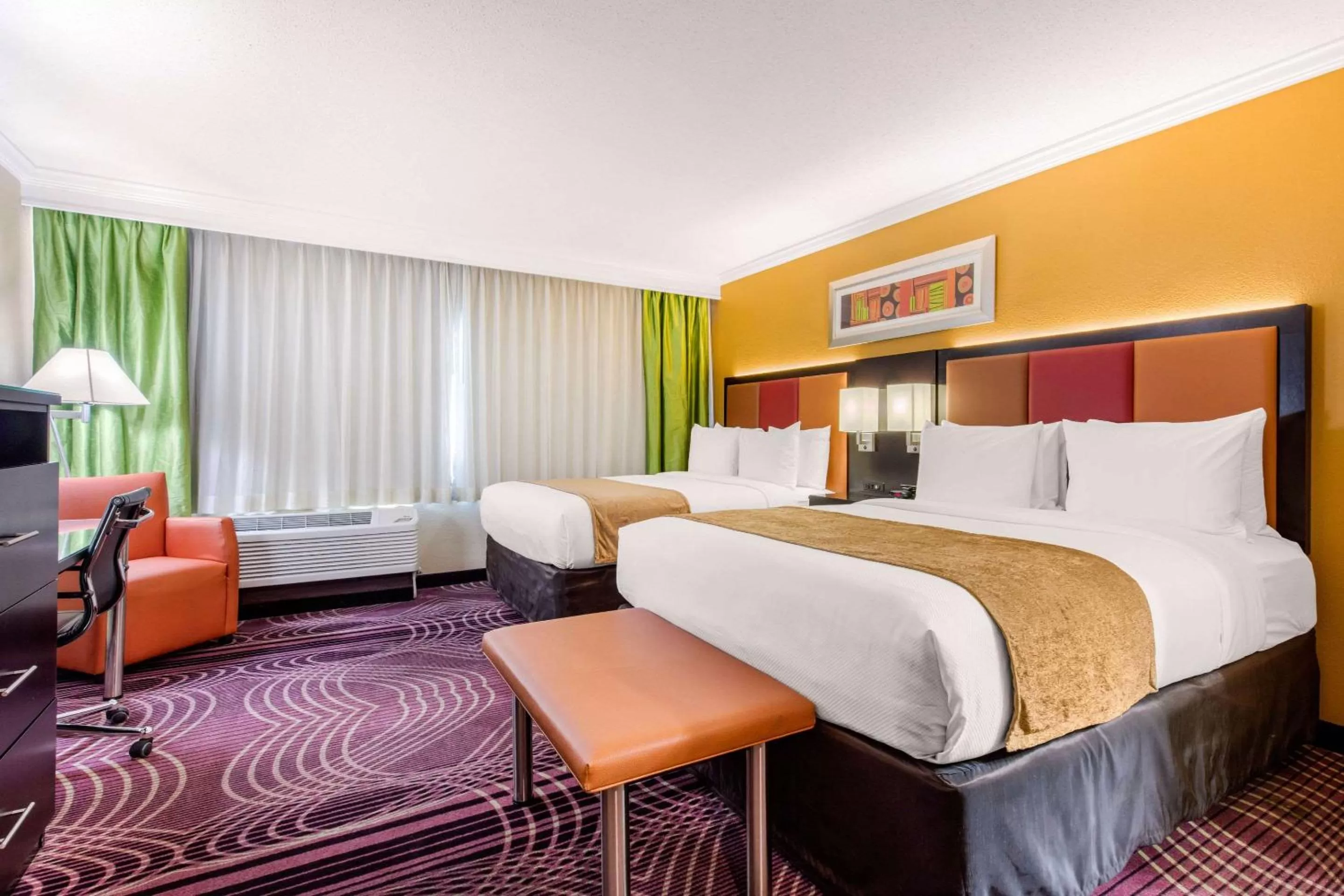 Queen Room with City View - Non-Smoking in Holiday Inn Nashville Downtown - Stadium by IHG