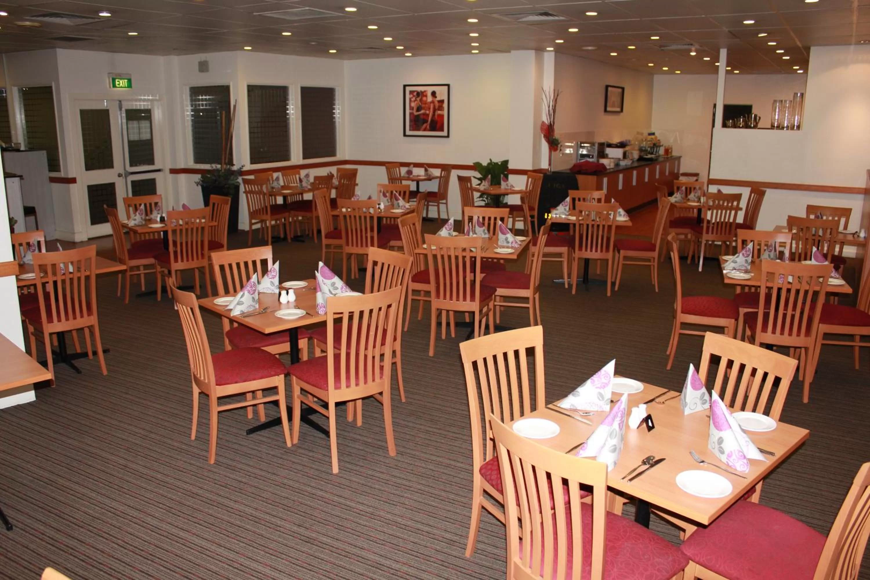 Restaurant/places to eat in Hunts Hotel Liverpool