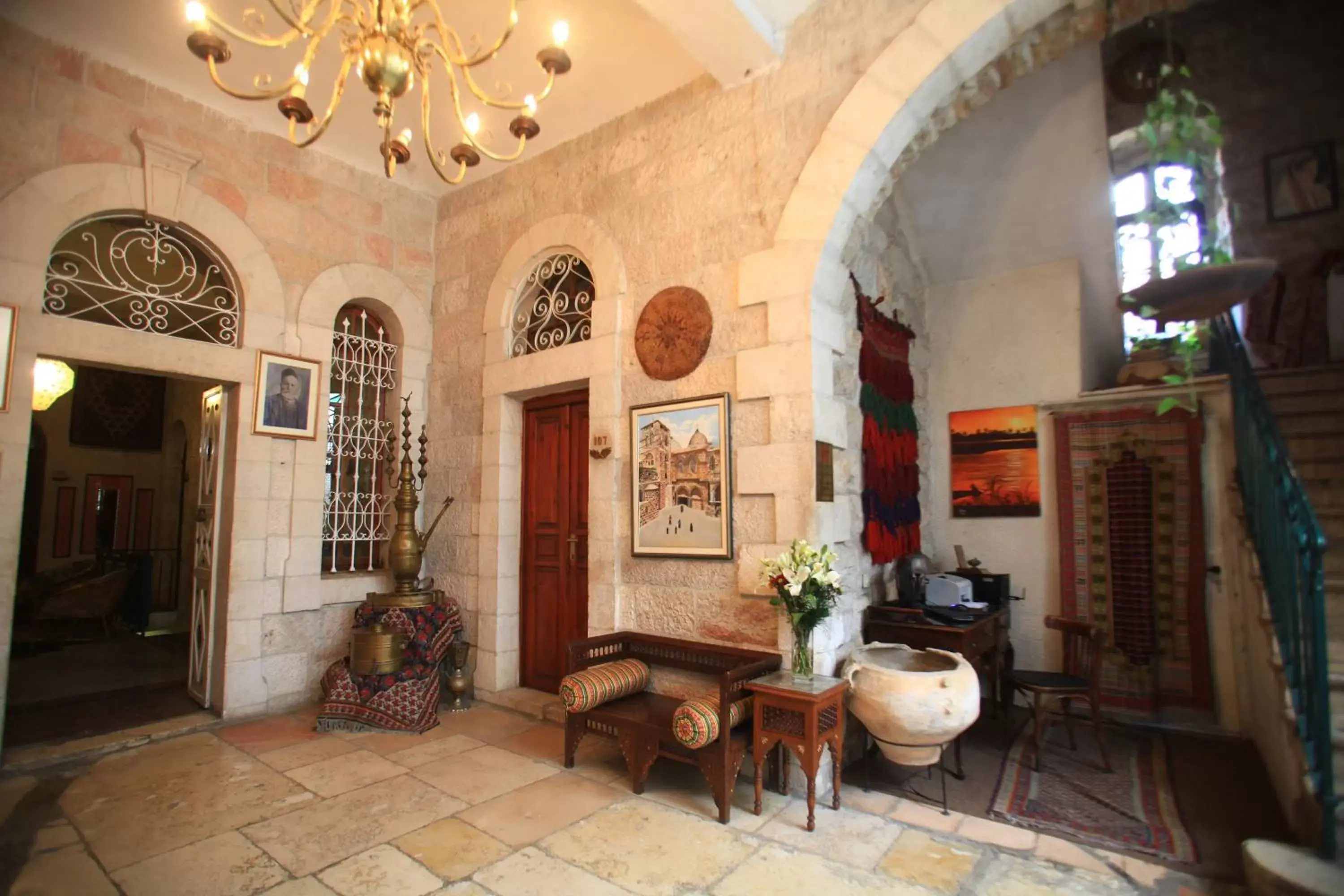 Library in Jerusalem Hotel