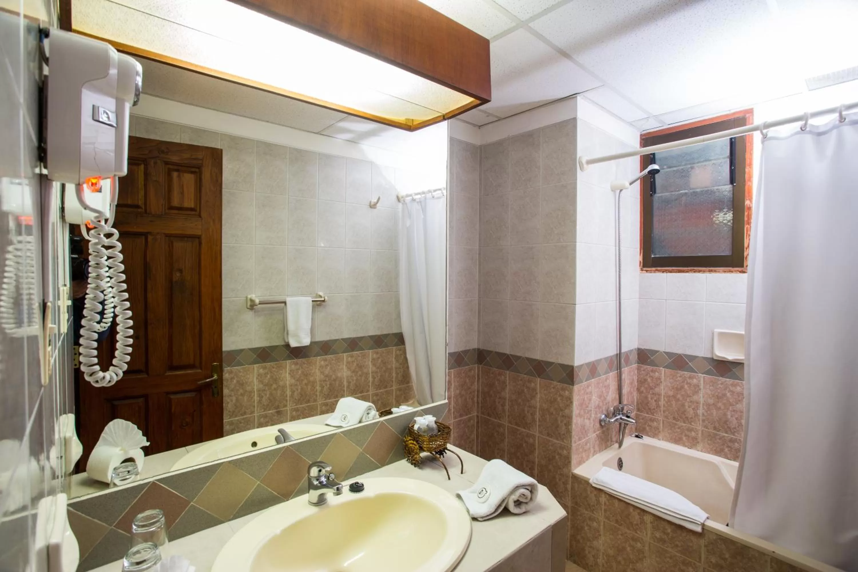 Bathroom in Hotel Rosario La Paz