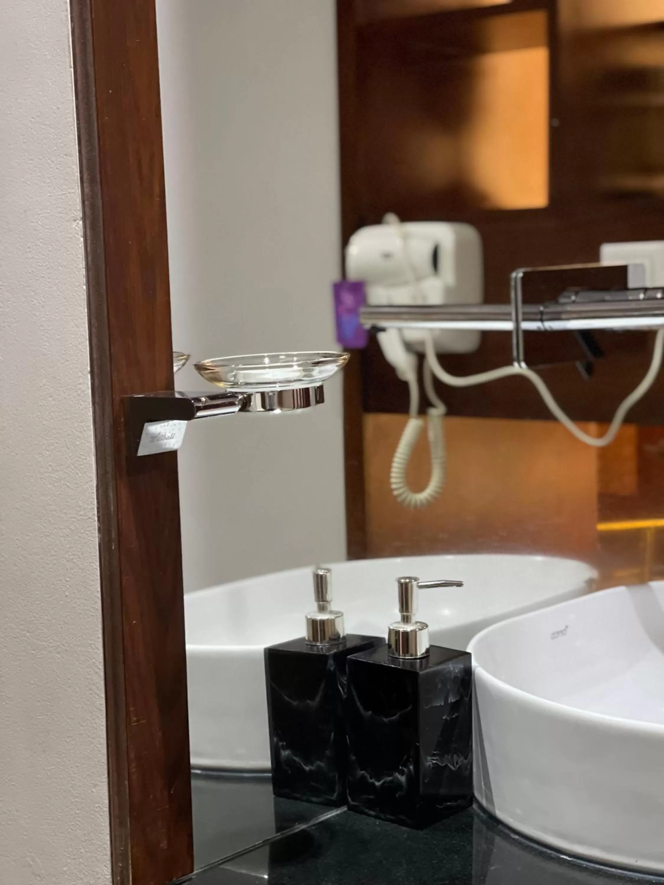 Bathroom in Empyrean Dhaka City Centre