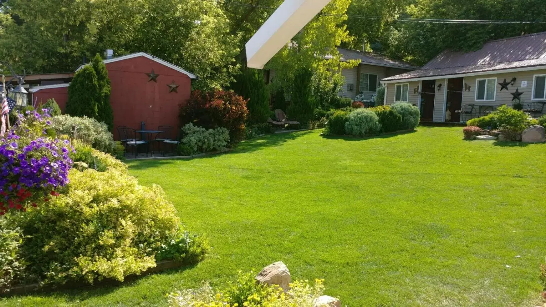 Garden in Alpaca Inn