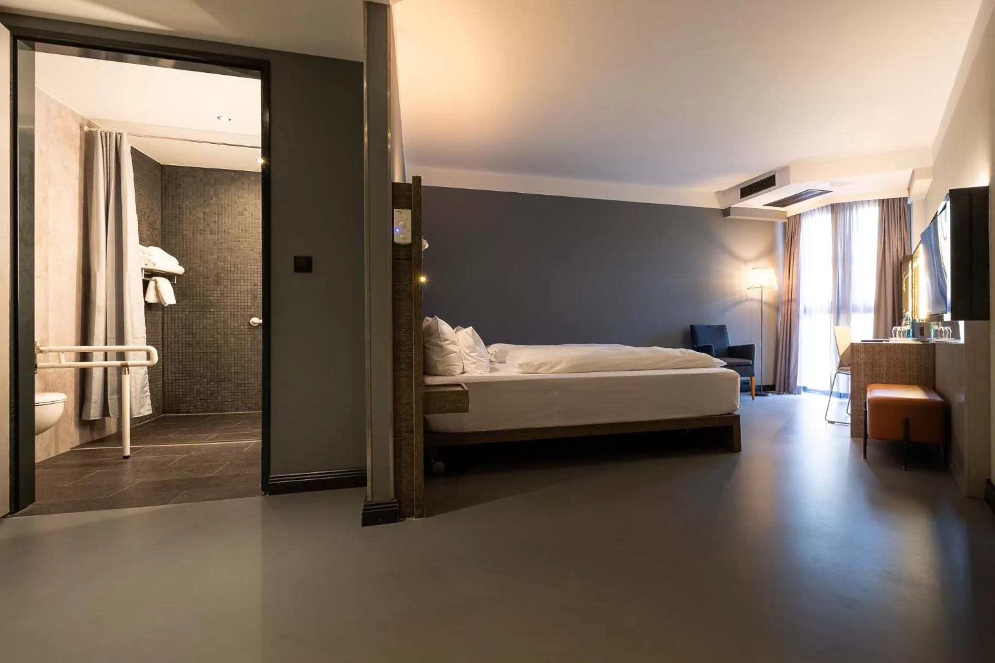 Photo of the whole room, Bed in GINN Hotel Berlin Potsdam