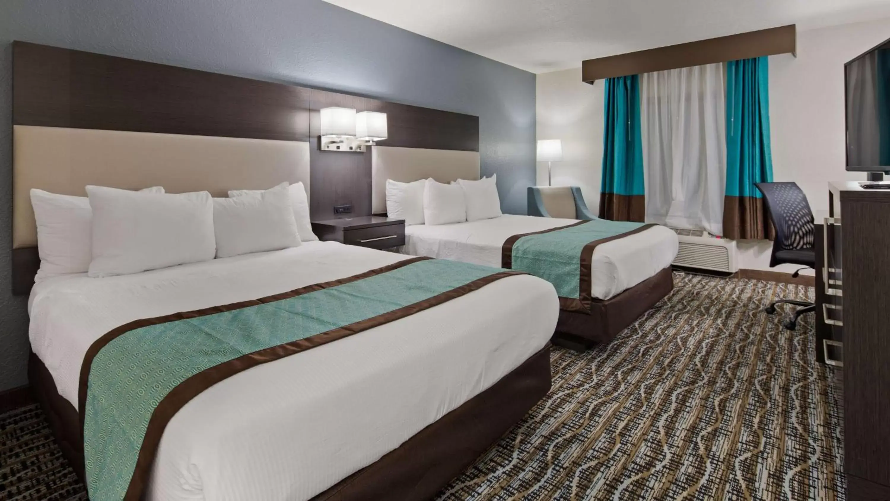 Photo of the whole room, Bed in Best Western Waldo Inn & Suites Photo of the whole room, Bed in Best Western Waldo Inn & Suites