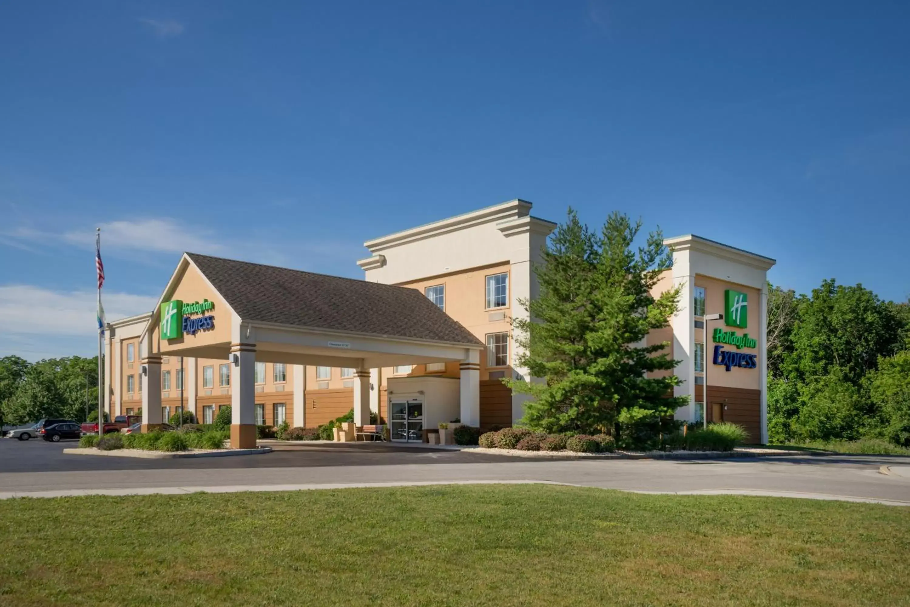 Property building in Holiday Inn Express Hanover by IHG Property building in Holiday Inn Express Hanover by IHG