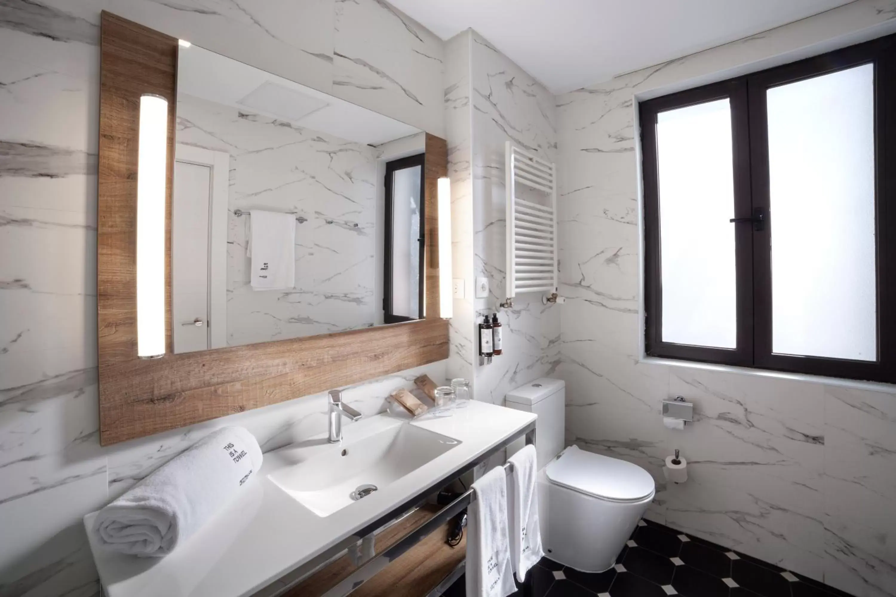 Bathroom in Petit Palace Arana Bilbao