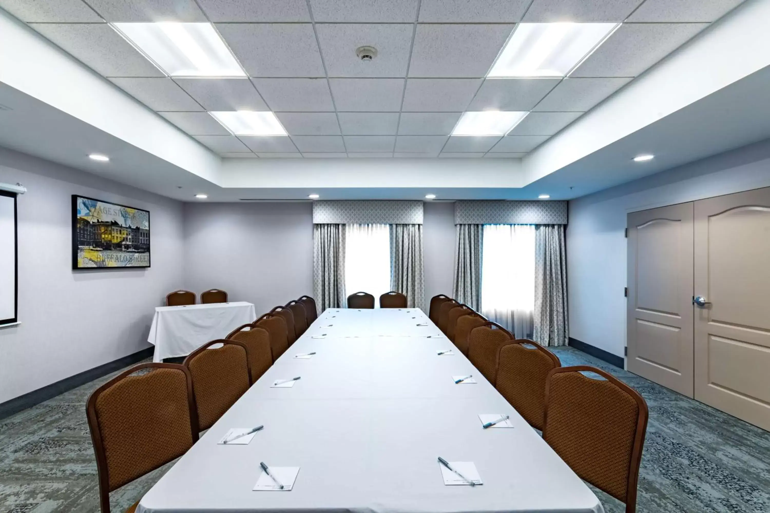 Meeting/conference room in Hampton Inn Lockport - Buffalo, NY