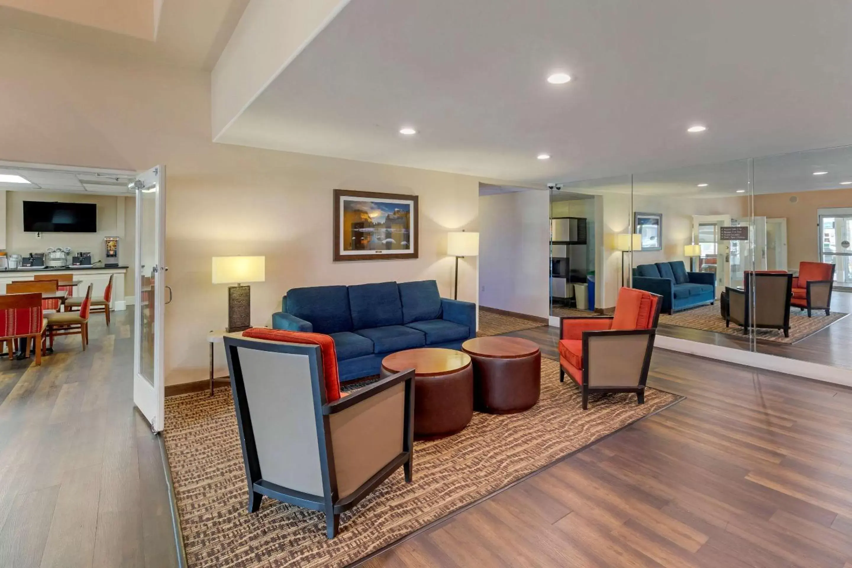 Lobby or reception, Seating Area in Comfort Suites Victorville-Hesperia