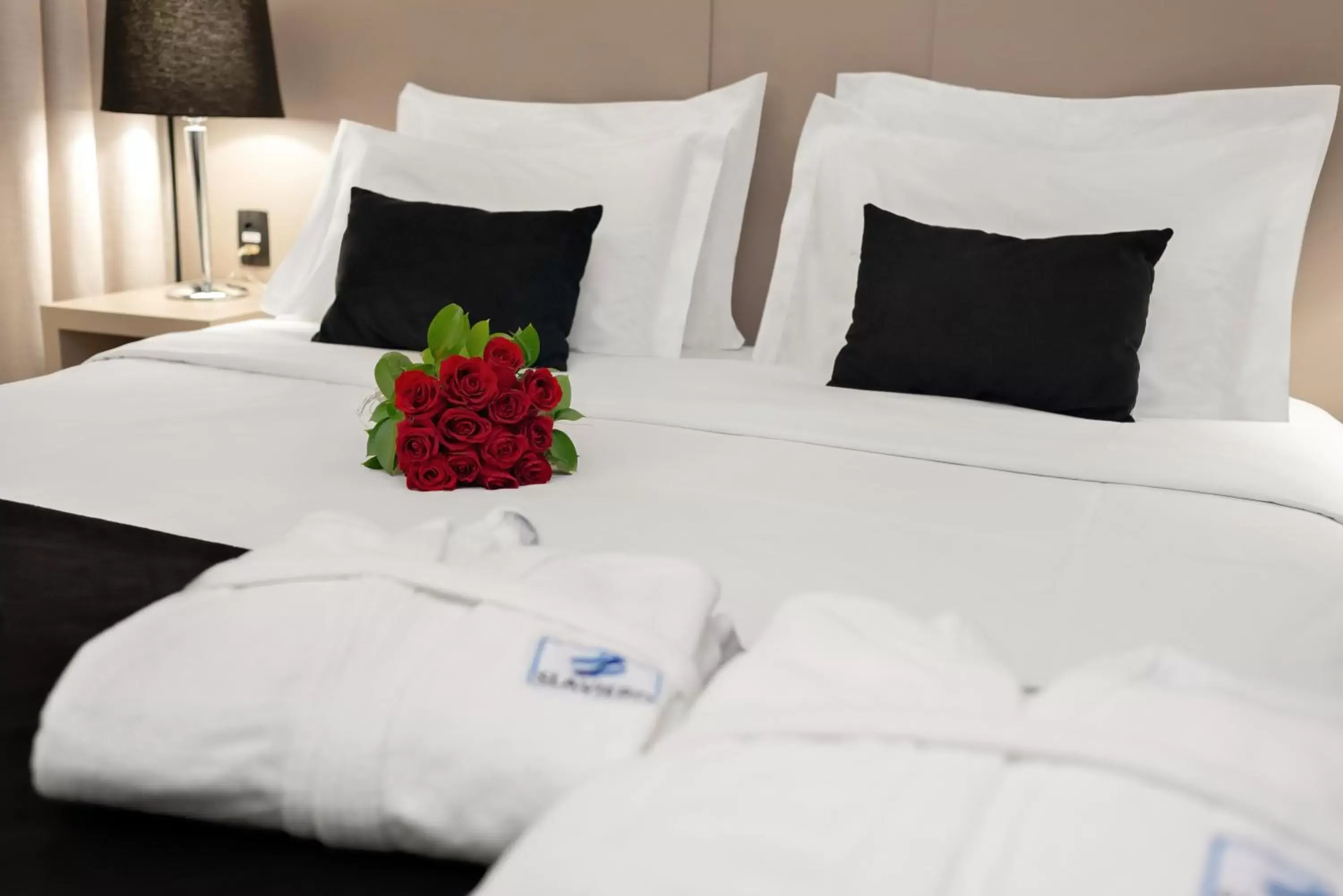 Decorative detail, Bed in Slaviero Guarulhos Aeroporto Decorative detail, Bed in Slaviero Guarulhos Aeroporto