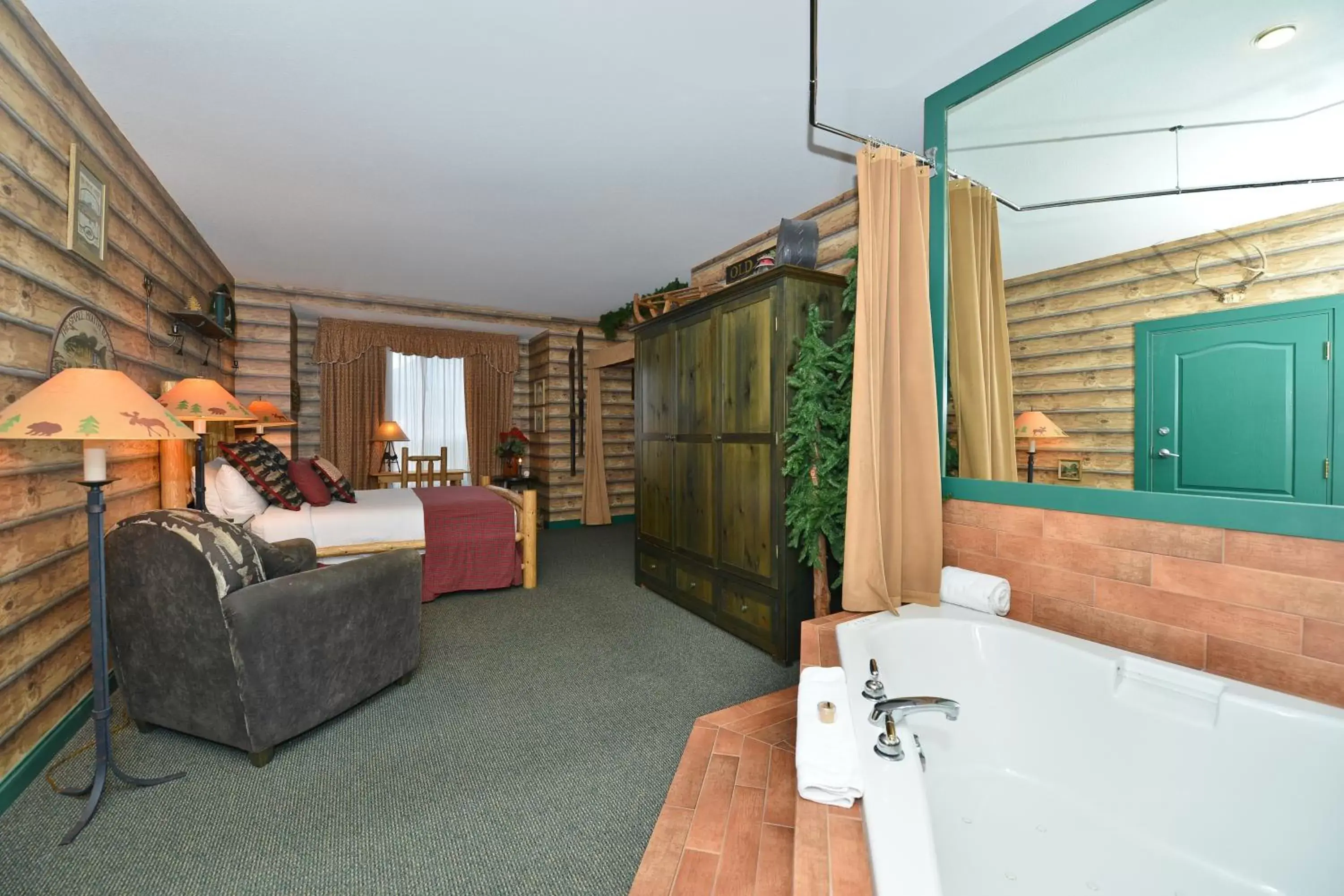 Hot Tub, Bathroom in Prestige Harbourfront Resort, WorldHotels Luxury