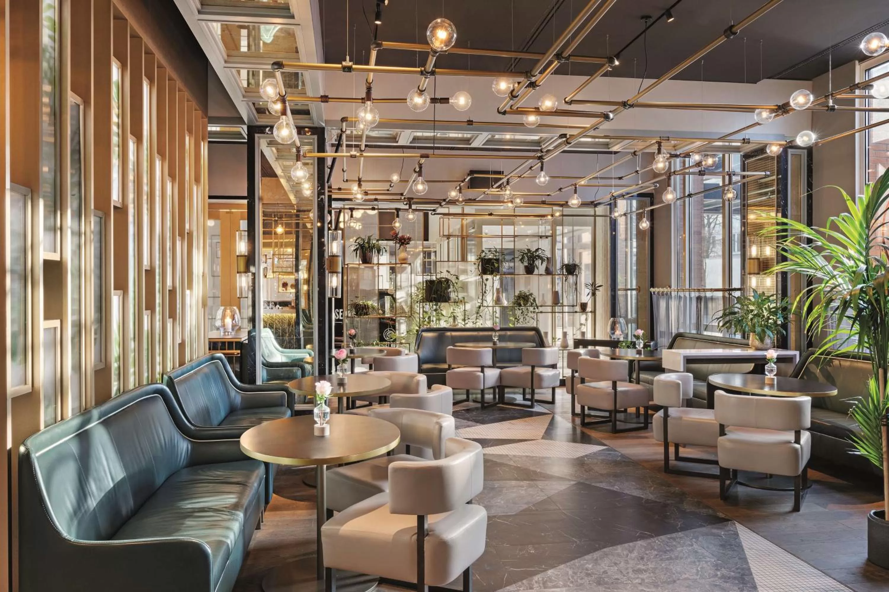 Lounge or bar in Hilton Munich City