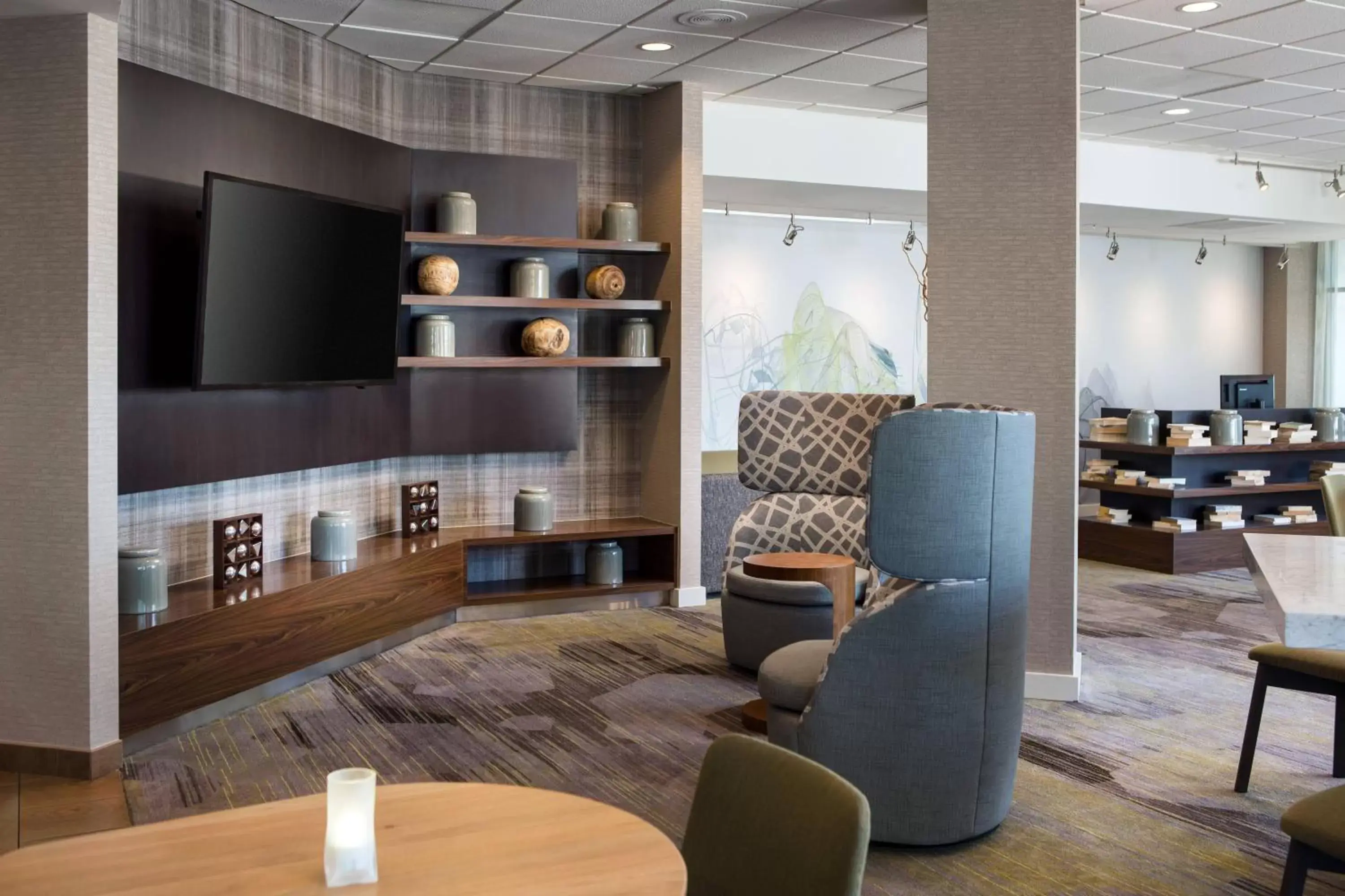 Lounge or bar, Seating Area in Courtyard by Marriott Richmond Berkeley