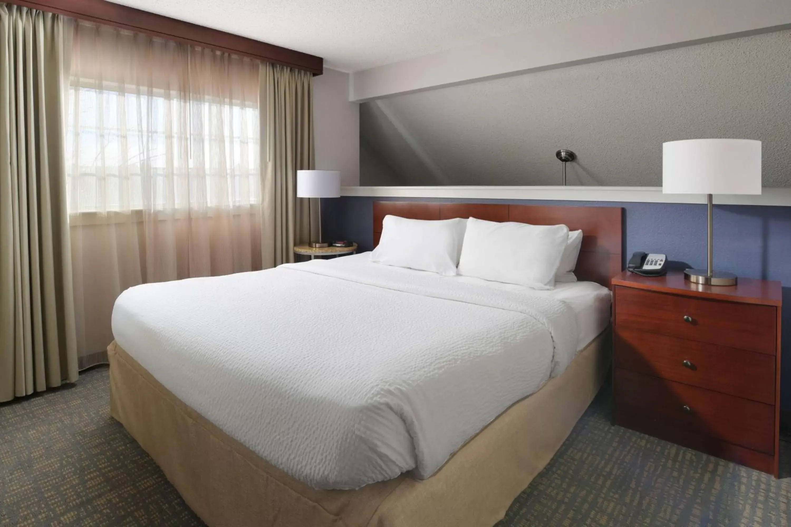 Bedroom, Bed in Sonesta ES Suites Albuquerque